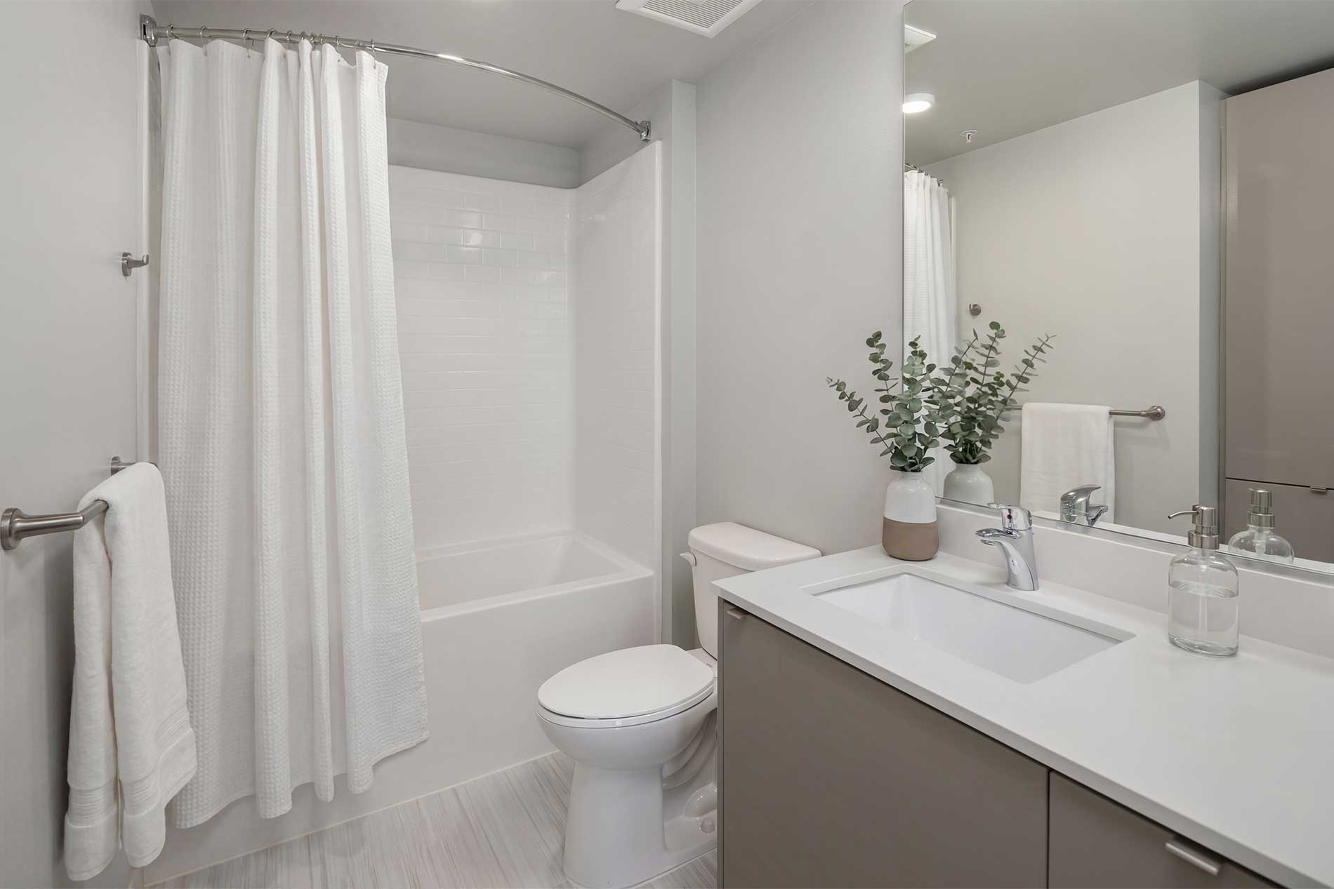Cityline apartment bathroom