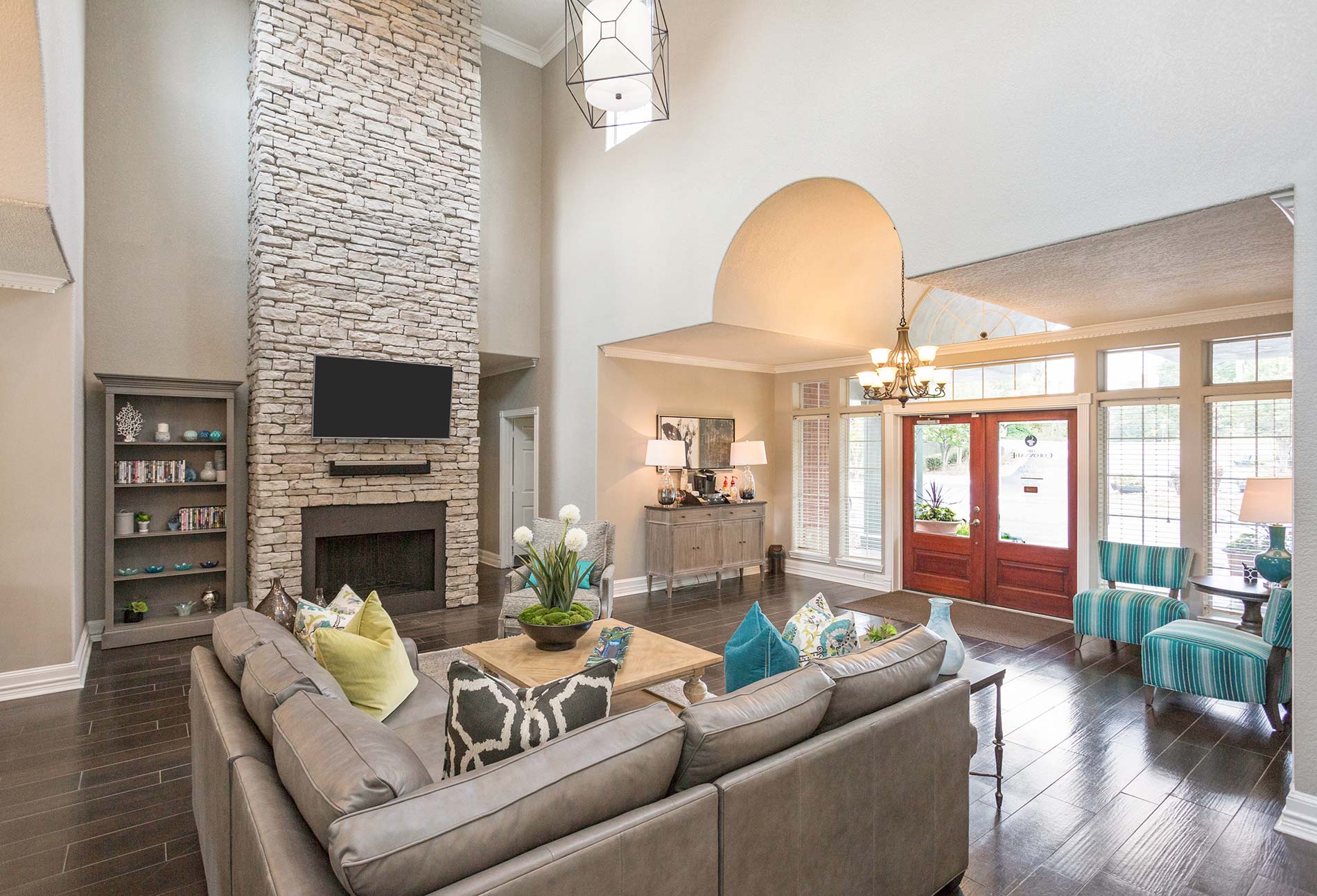 Colonnade clubhouse interior - Hermitage, TN