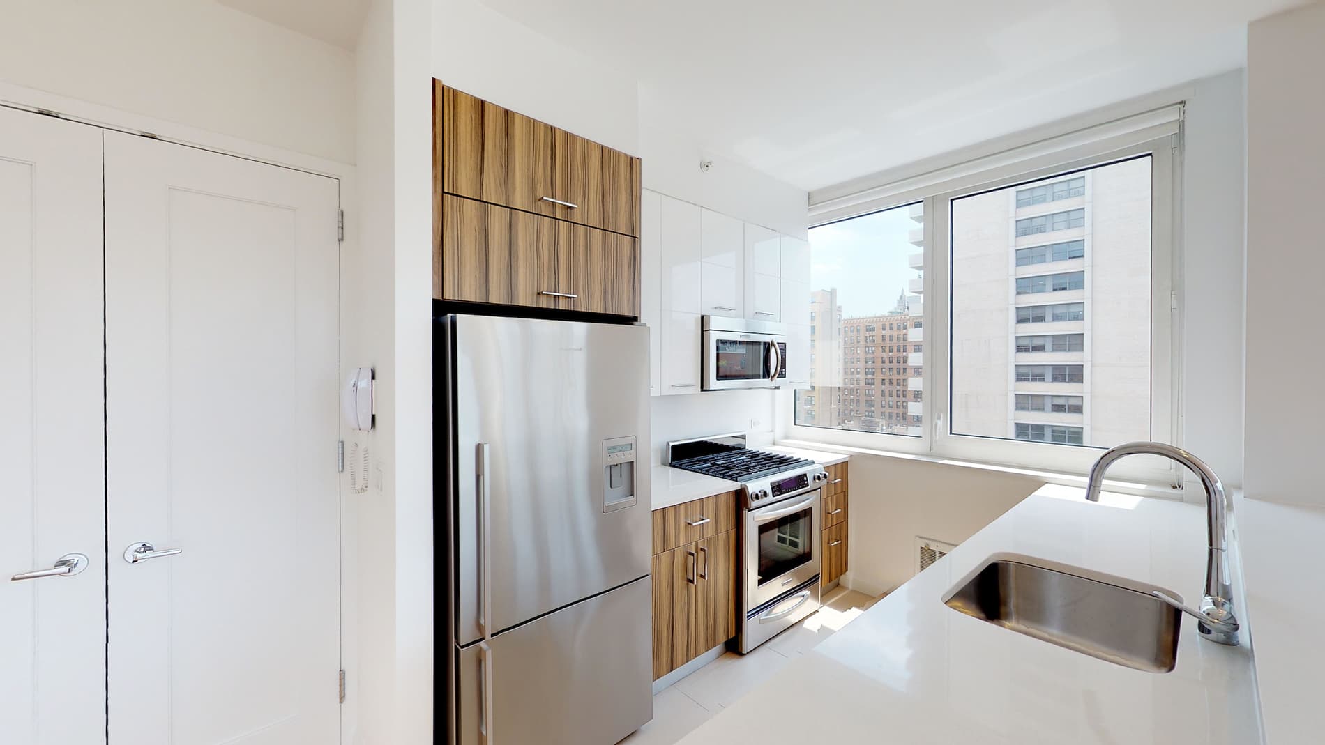 Columbus Square Apartment Kitchen