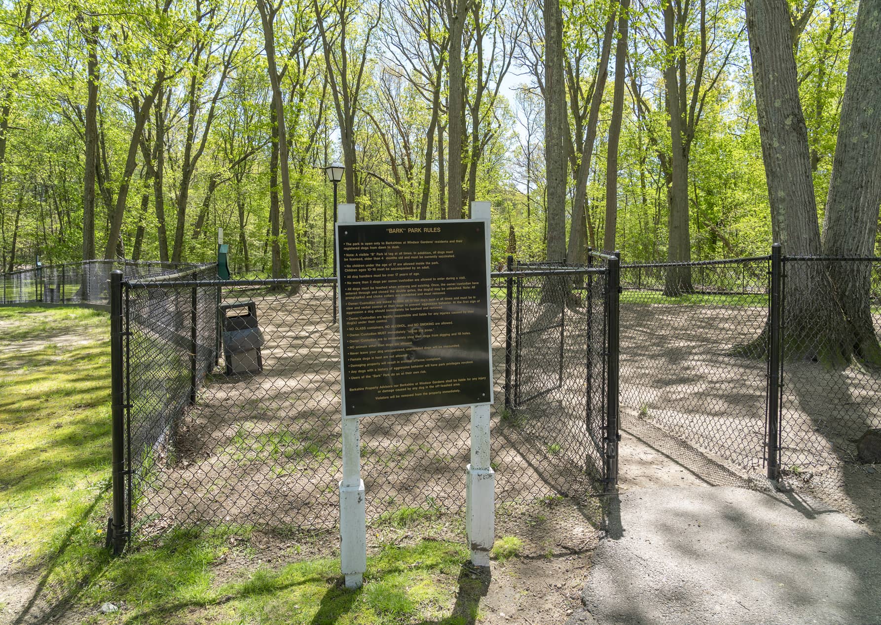 Commons at Windsor Gardens dog park