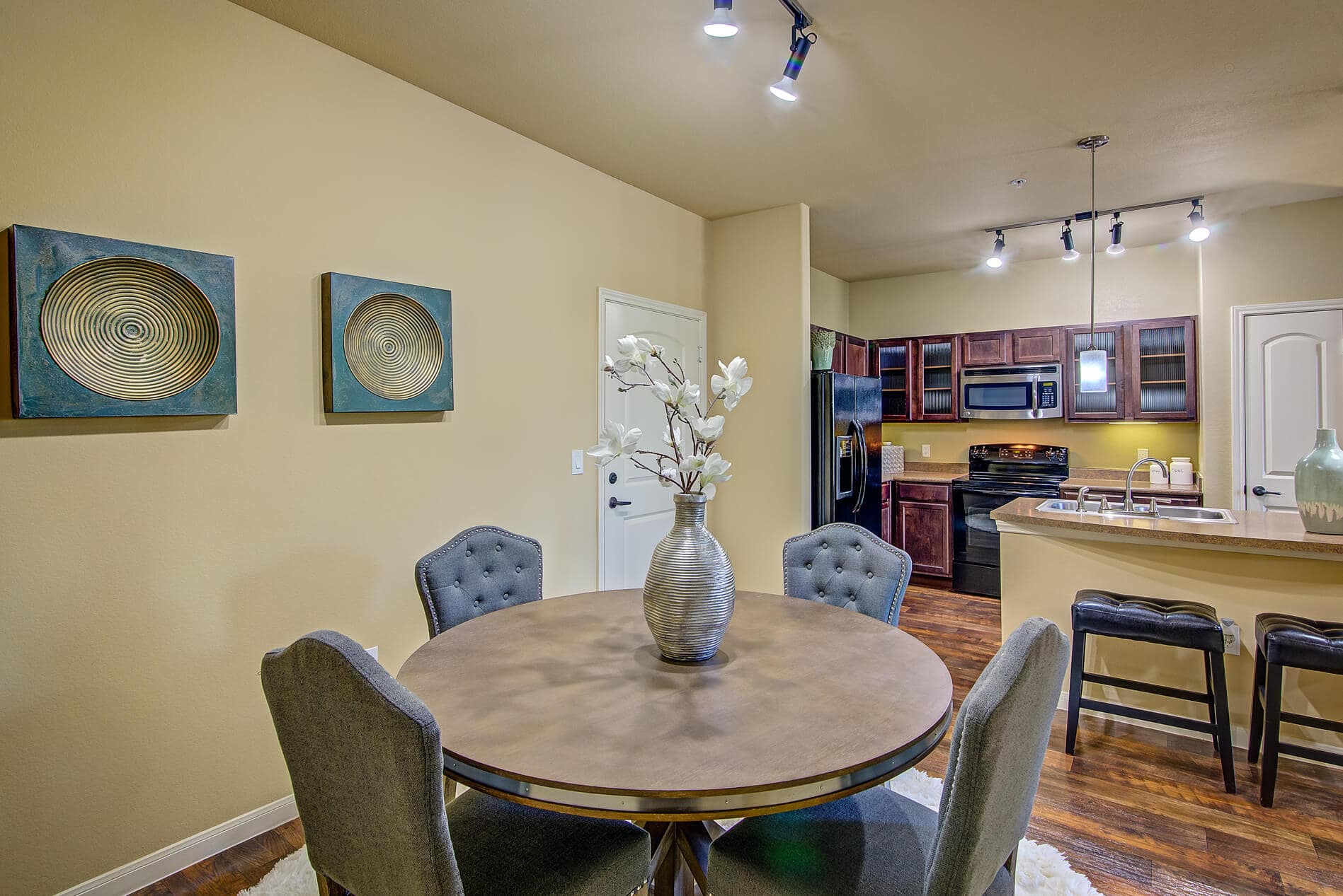 Cool Springs At Frisco Bridges dining room