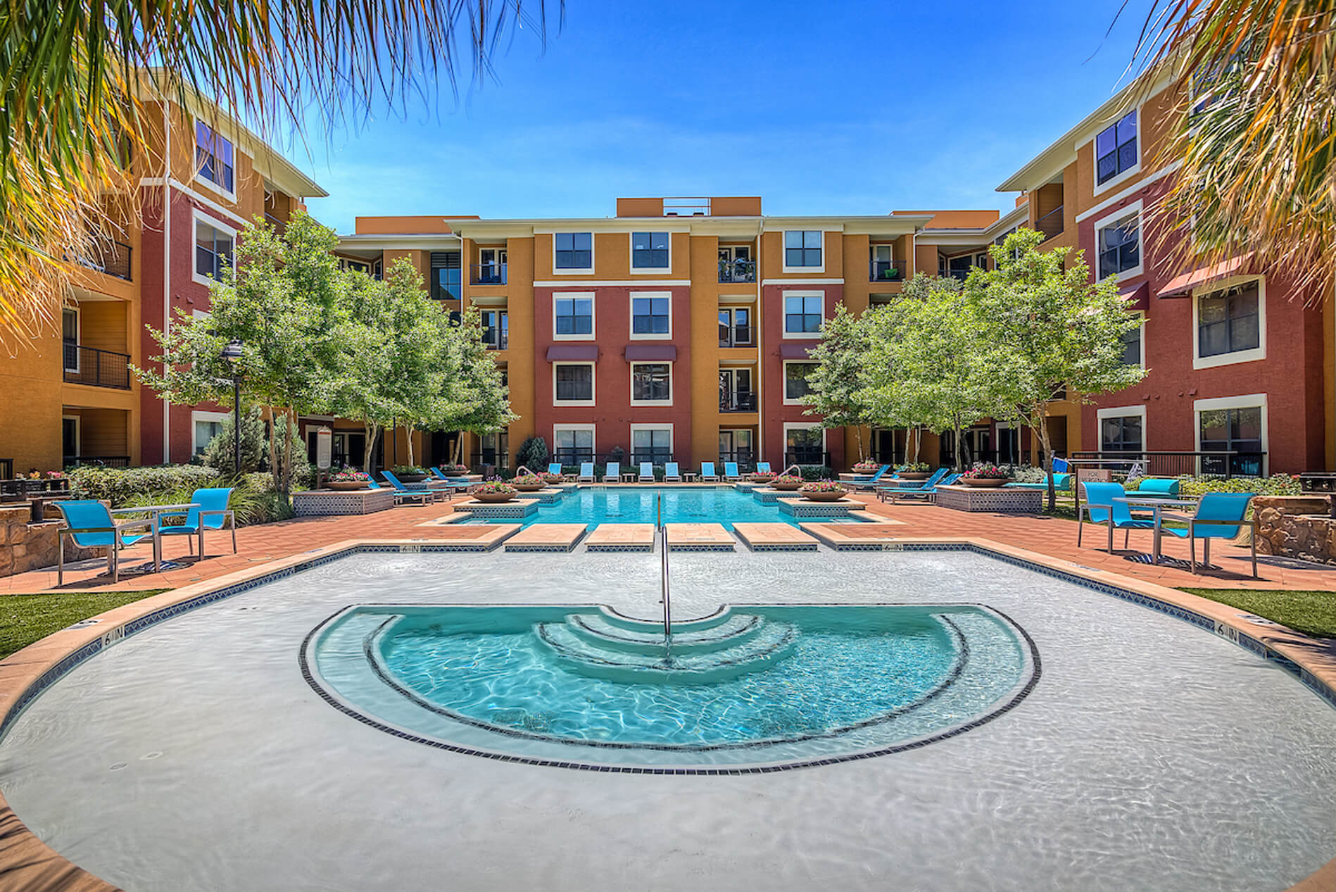 Cool Springs At Frisco Bridges pool