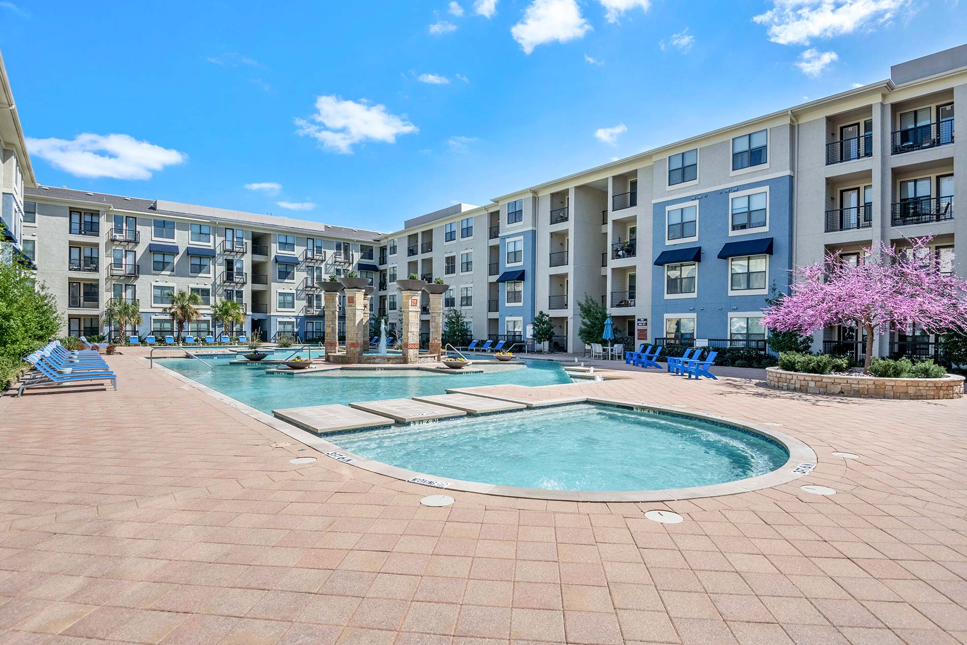 Cool Springs oasis pool