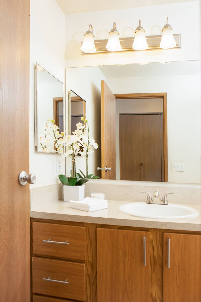 Photos And Tours of Crown Pointe Apartments Renton WA