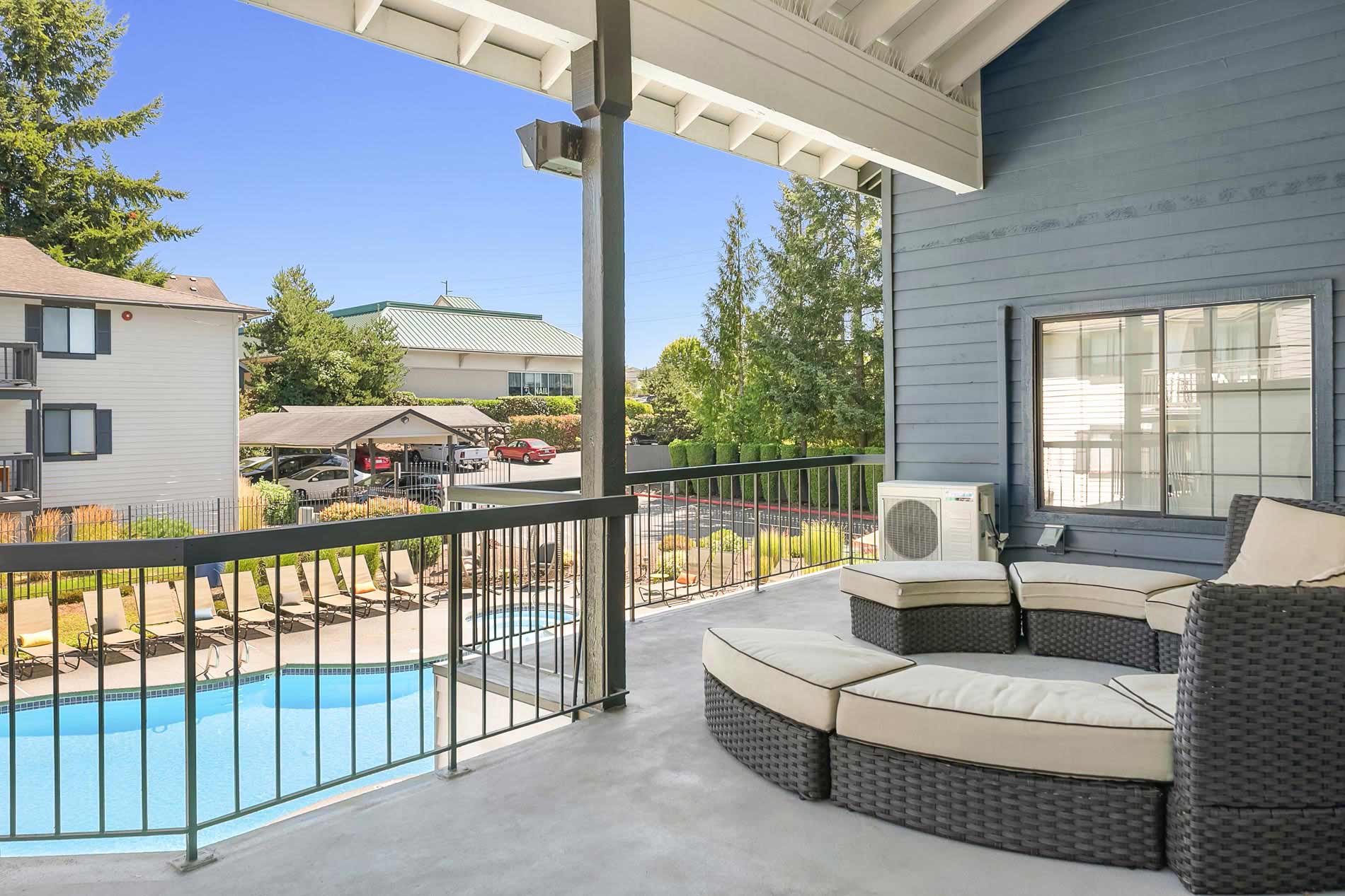 Crown Pointe pool