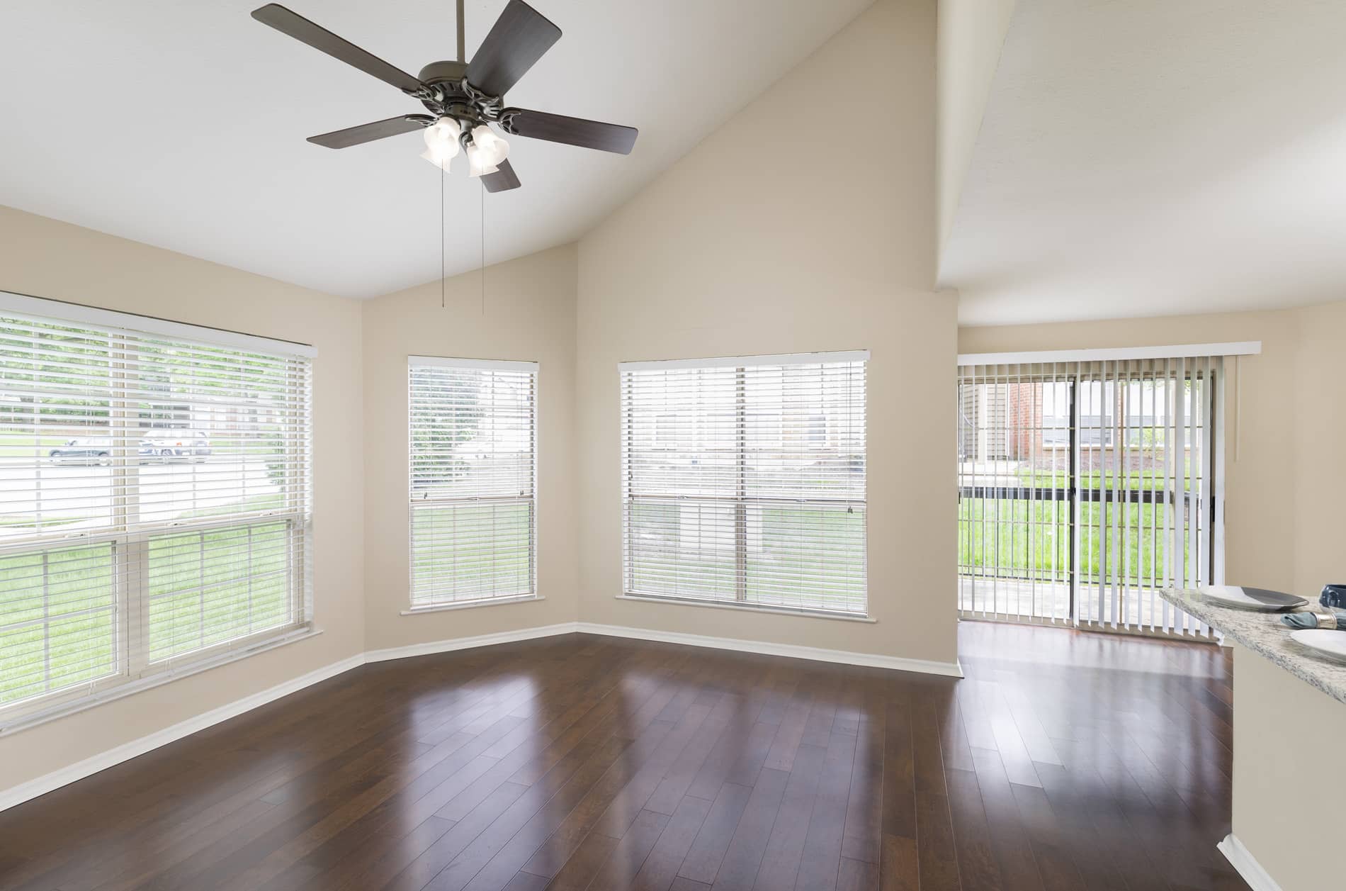 Dominion Lake Ridge Living Room