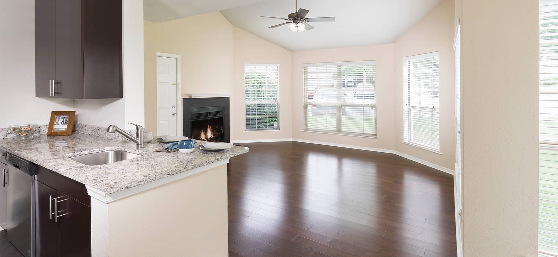 Dominion Lake Ridge Living Room