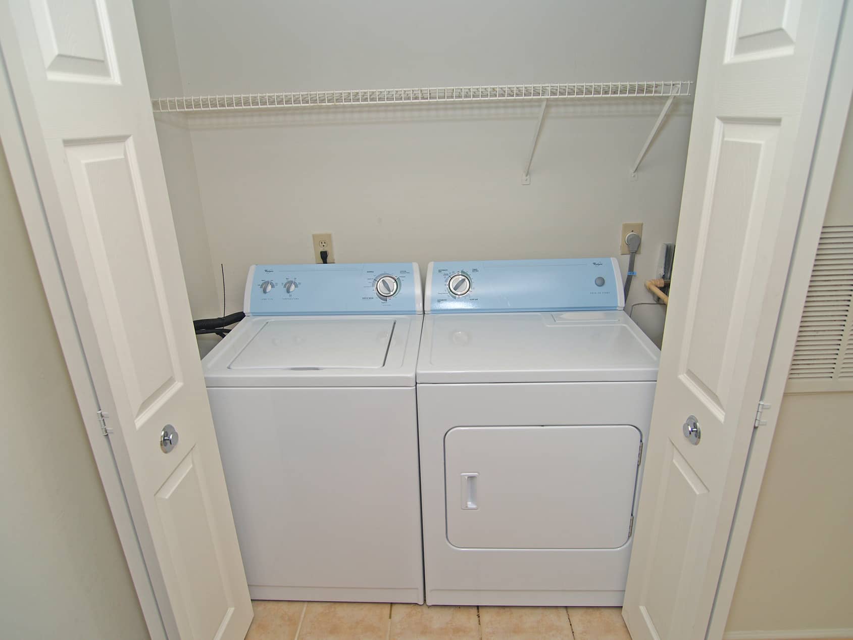 Dominion Middle Ridge Washer and Dryer