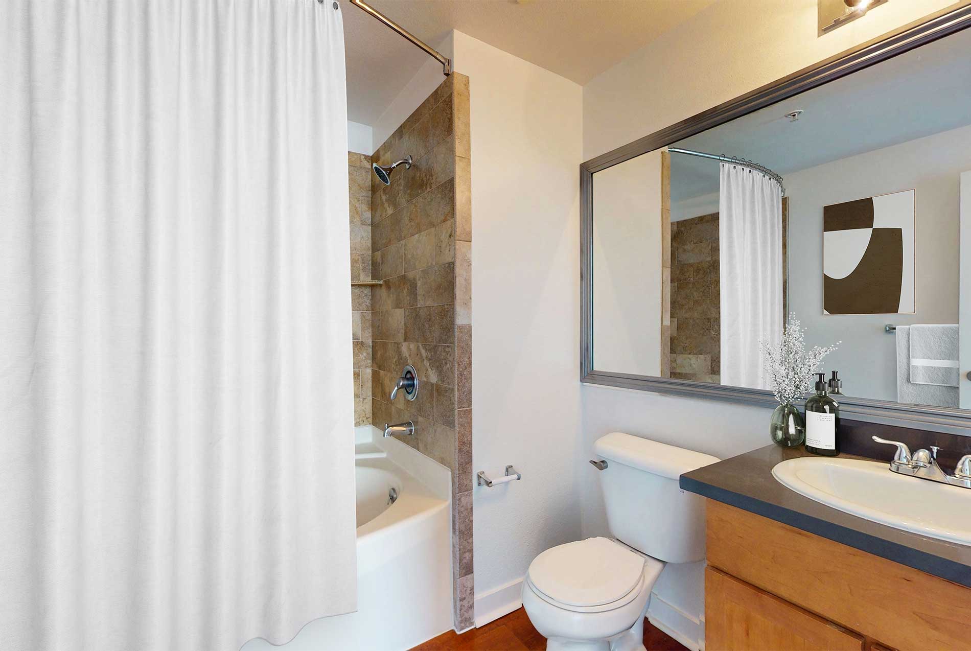 Edgewater apartment bathroom