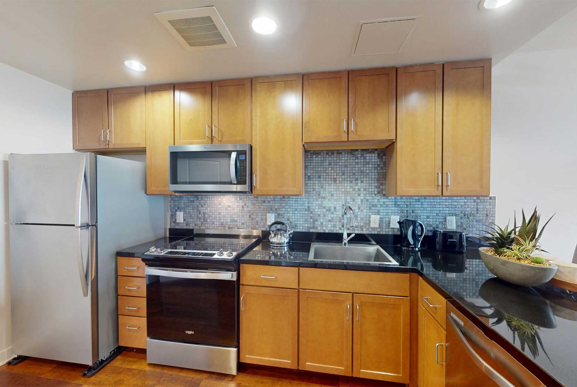 Edgewater apartment kitchen