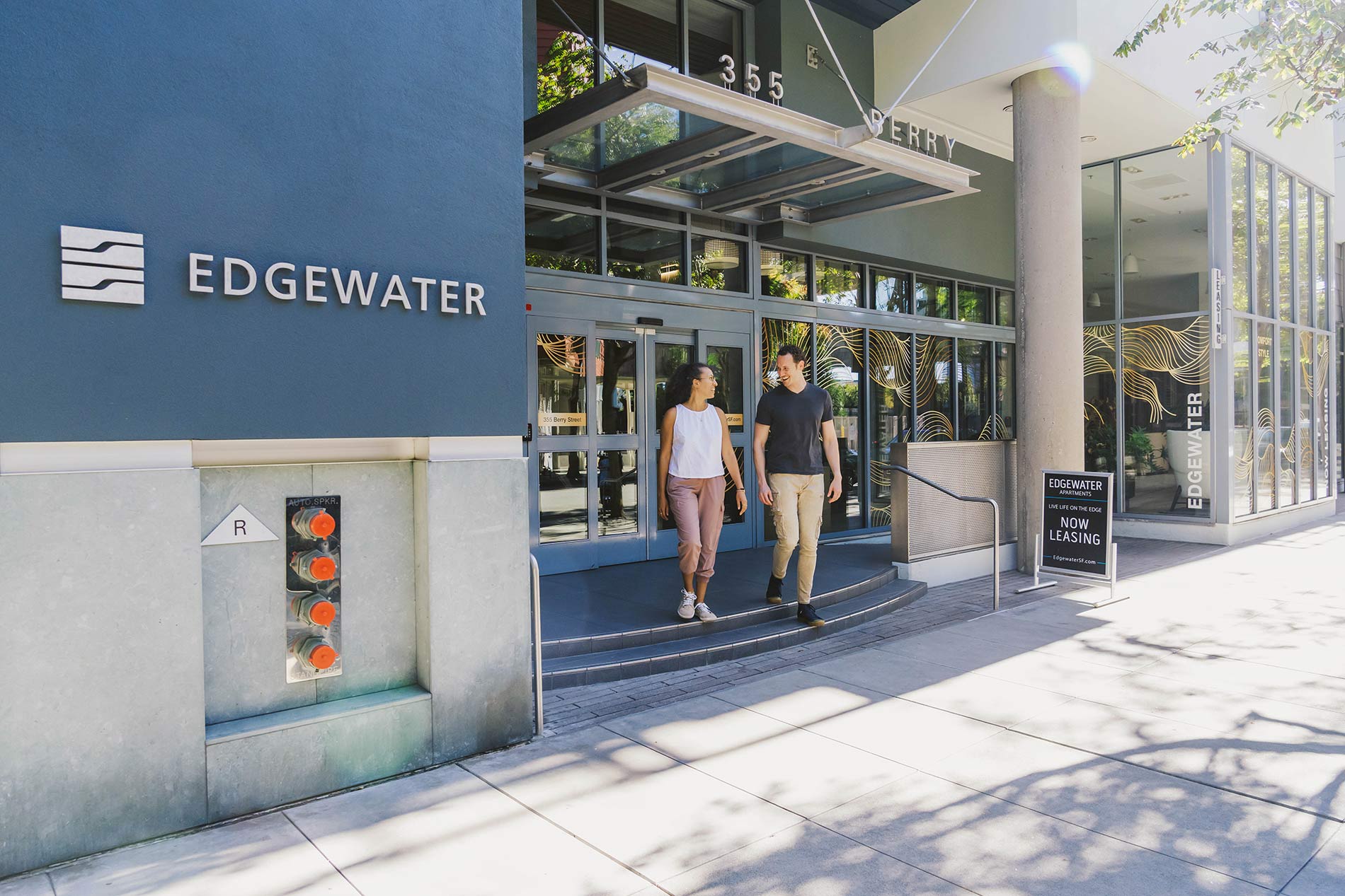 Edgewater couple exits building