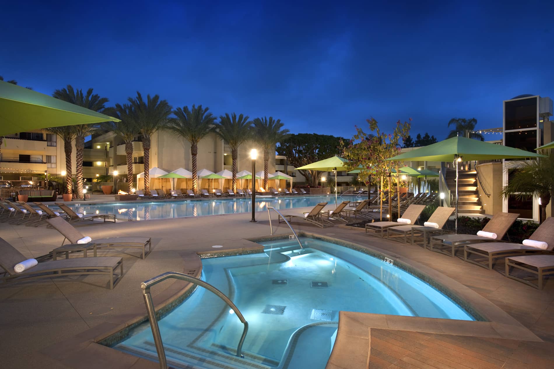 Photos & Tours of Eight 80 Newport Beach Apartments Newport Beach