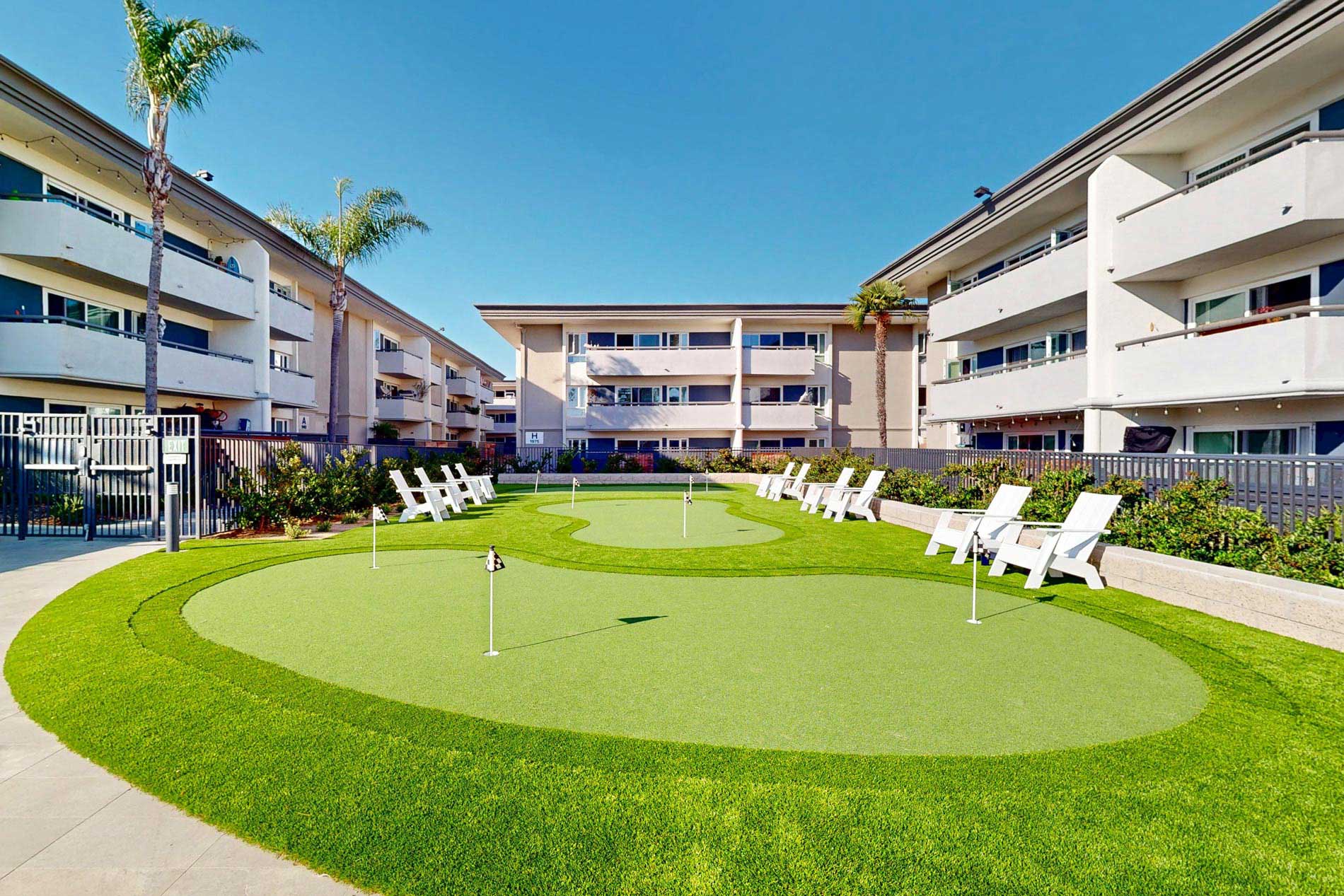 Eight 80 putting green