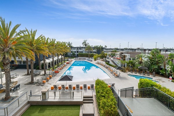 Eight 80 Newport Beach Apartments In Eight 80 Newport Beach Apartments In