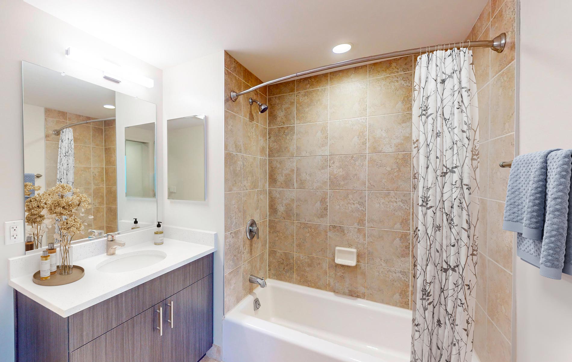 Eleven55 Ripley staged bathroom