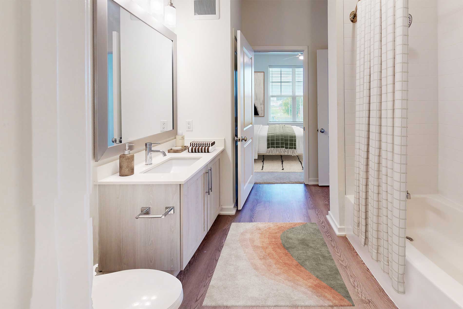 Essex Luxe apartment bathroom