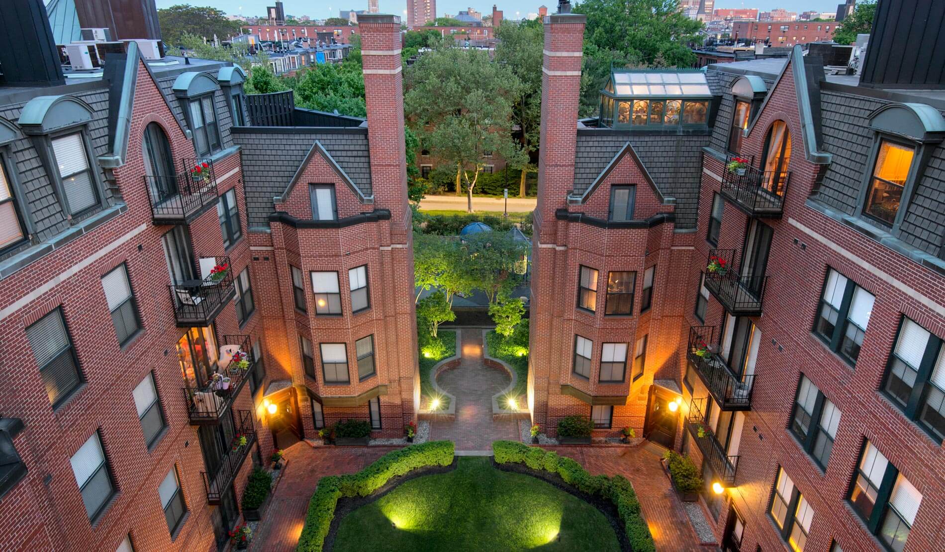 Garrison Square Exterior building courtyard