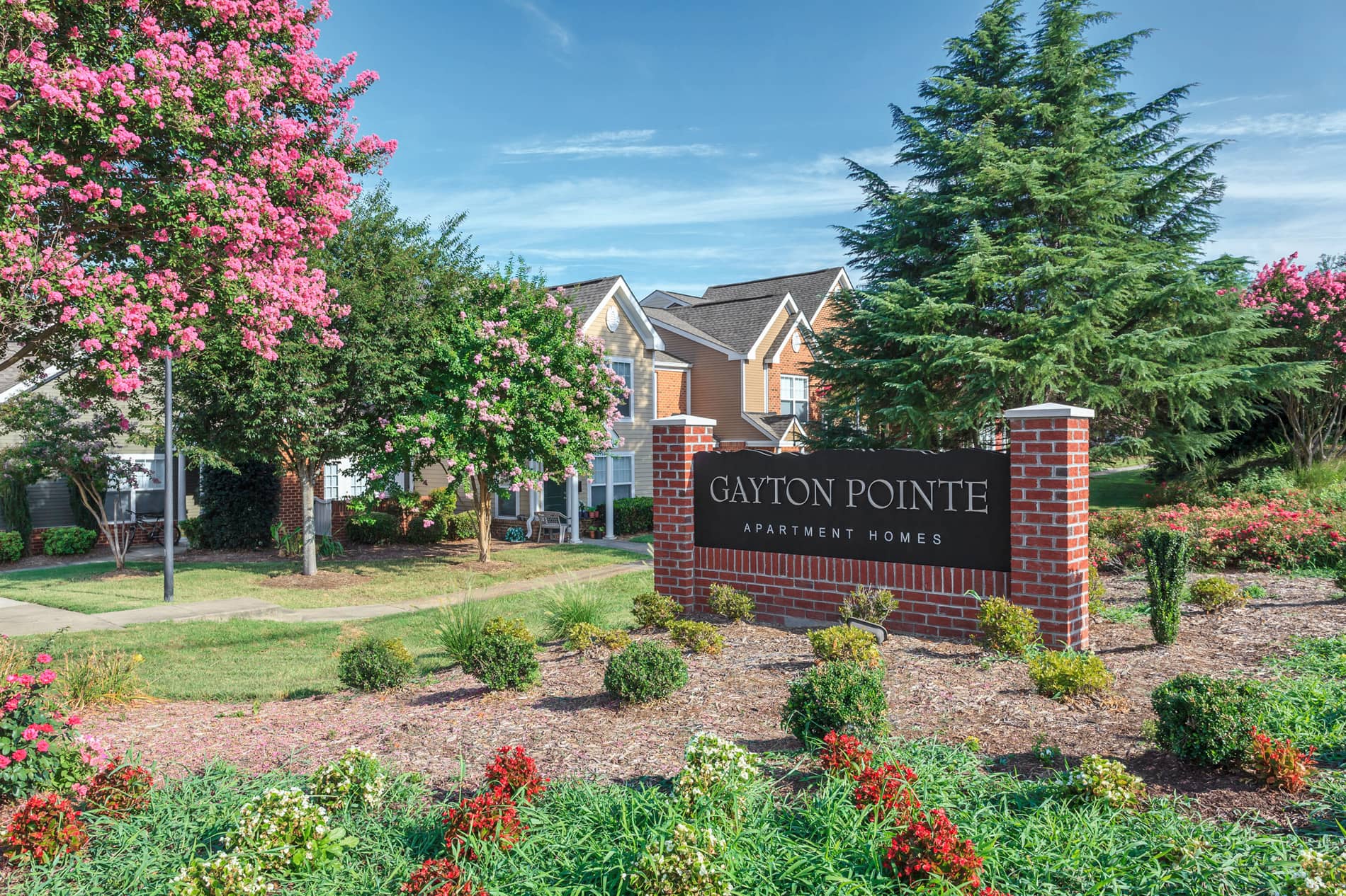 Gayton Pointe Townhomes Exterior Sign
