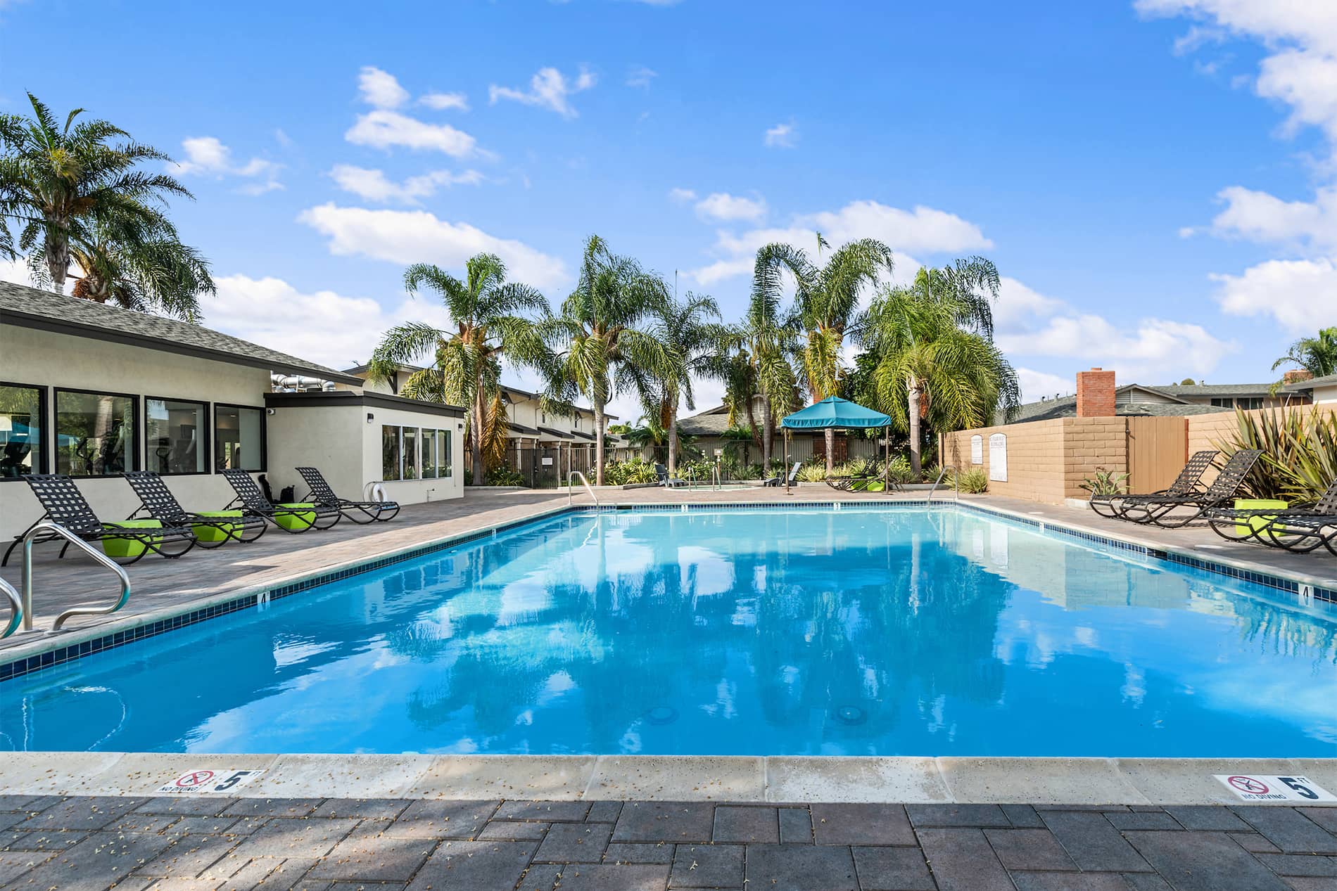 Harbor At Mesa Verde Apartments In Costa Mesa Ca