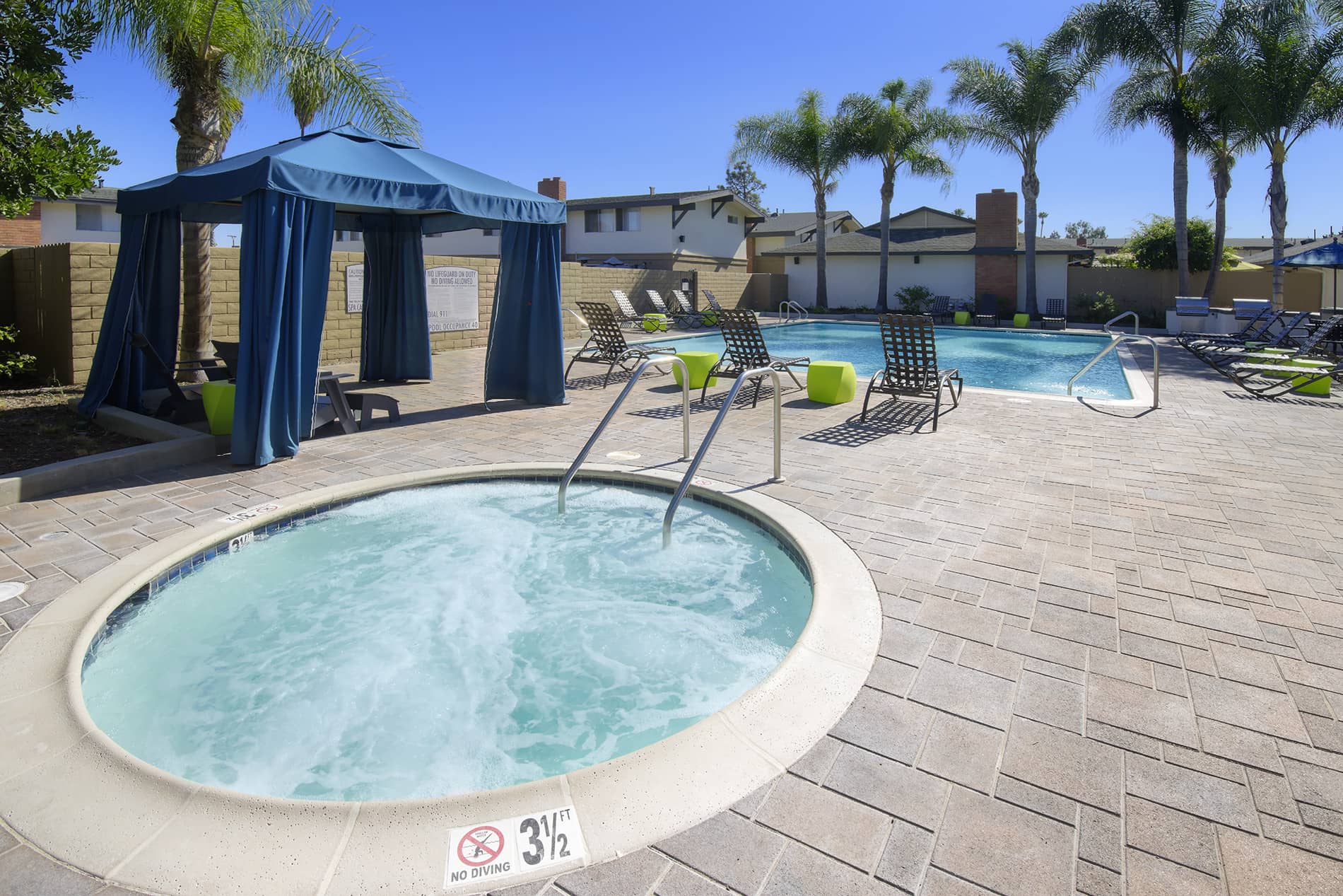 Photos and Tours of Harbor at Mesa Verde Costa Mesa CA