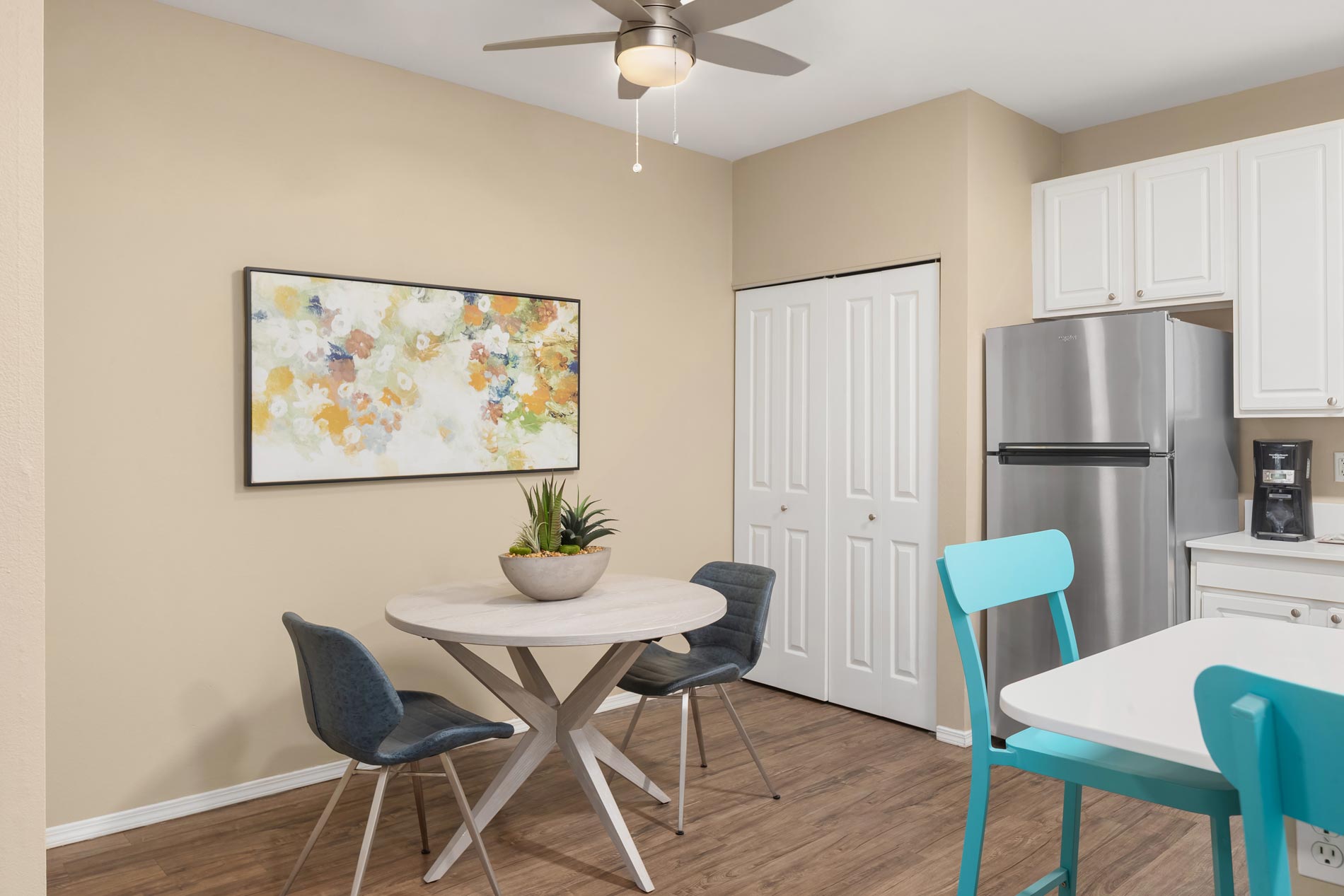 Hearthstone at Merrill Creek staged dining room and kitchen