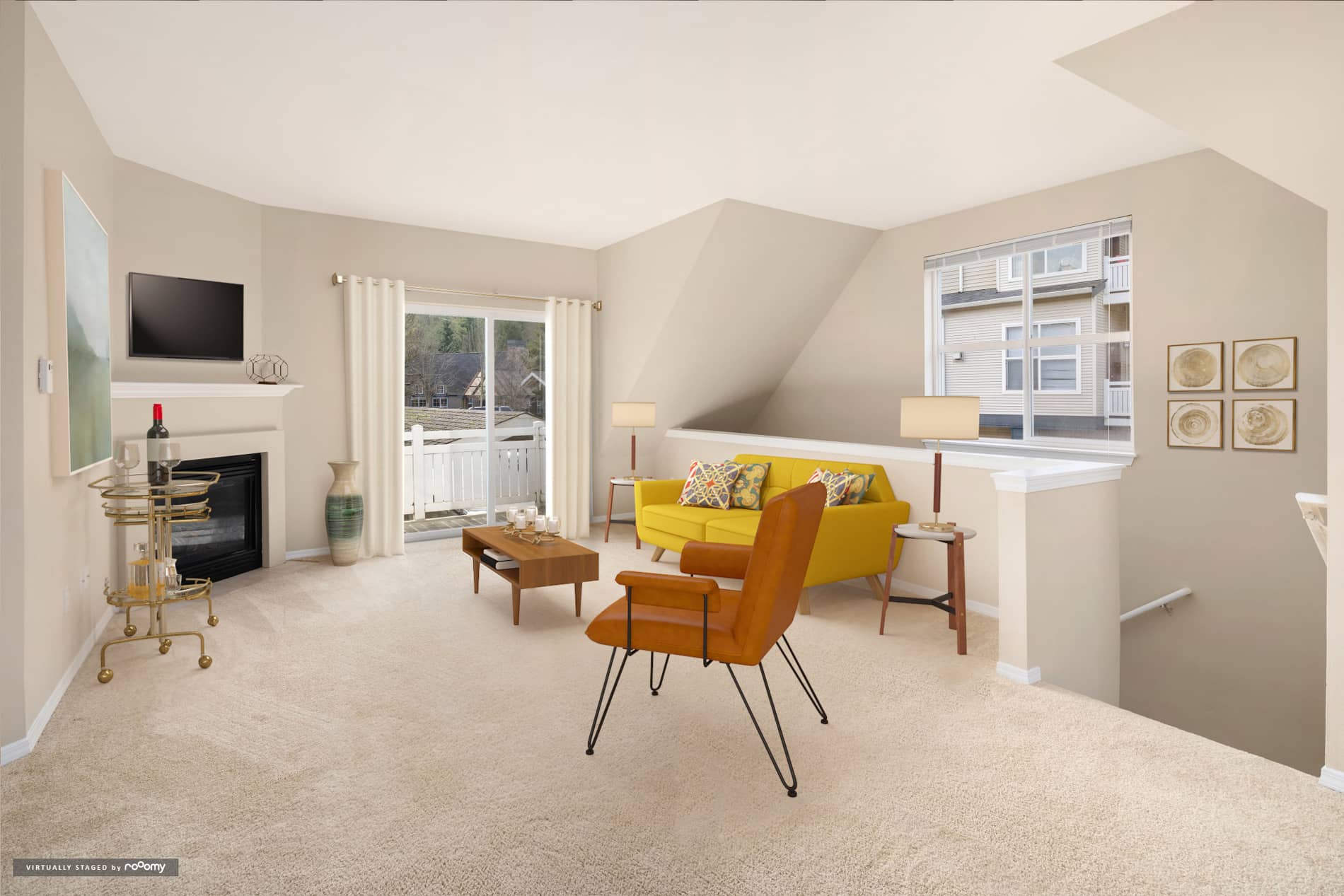 Hearthstone at Merrill Creek apartment staged by RooOmy