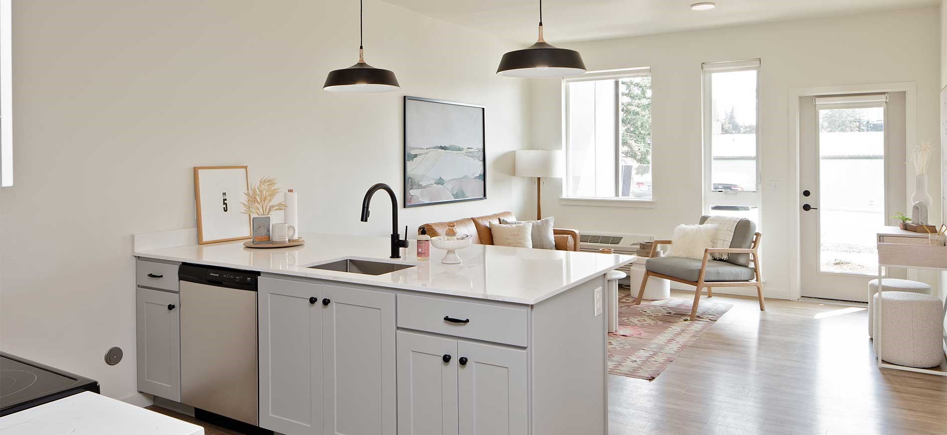 Bright and spacious apartments for rent in Portland, OR