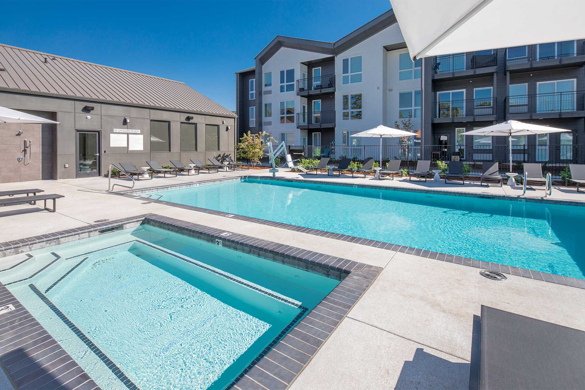 Resort-style pool and spa at Heirloom apartments in Portland, OR