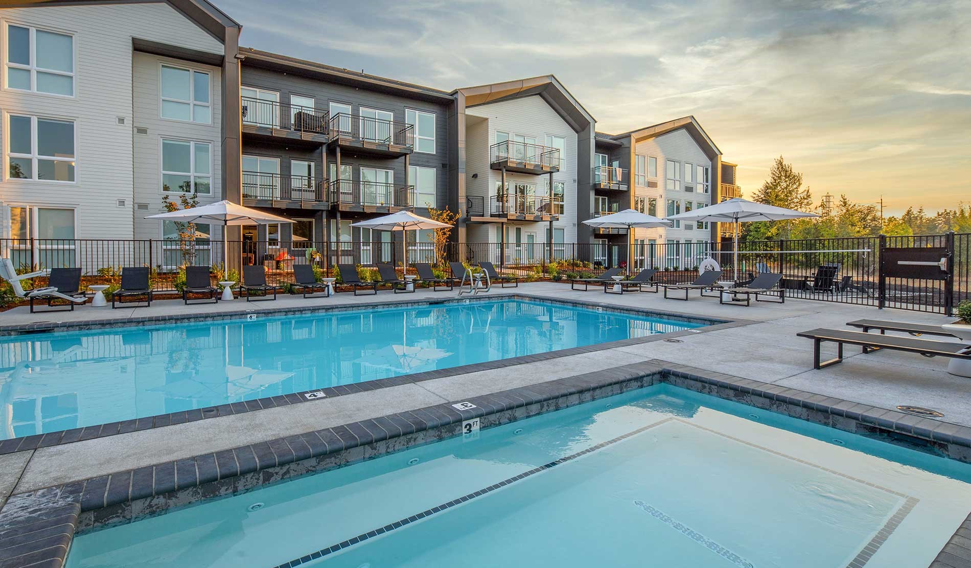 Resort-style pool and spa at Heirloom apartments in Portland, OR