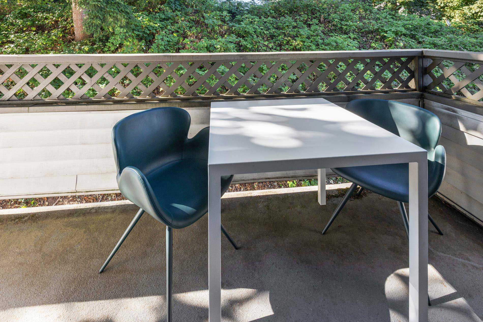 Hilltop staged patio