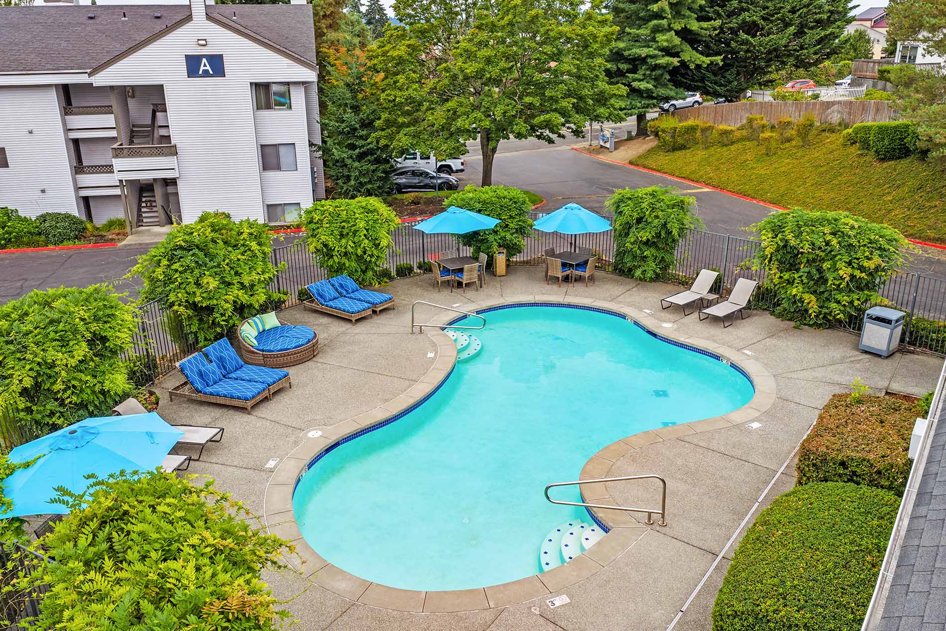Hilltop in the Highlands aerial view of pool