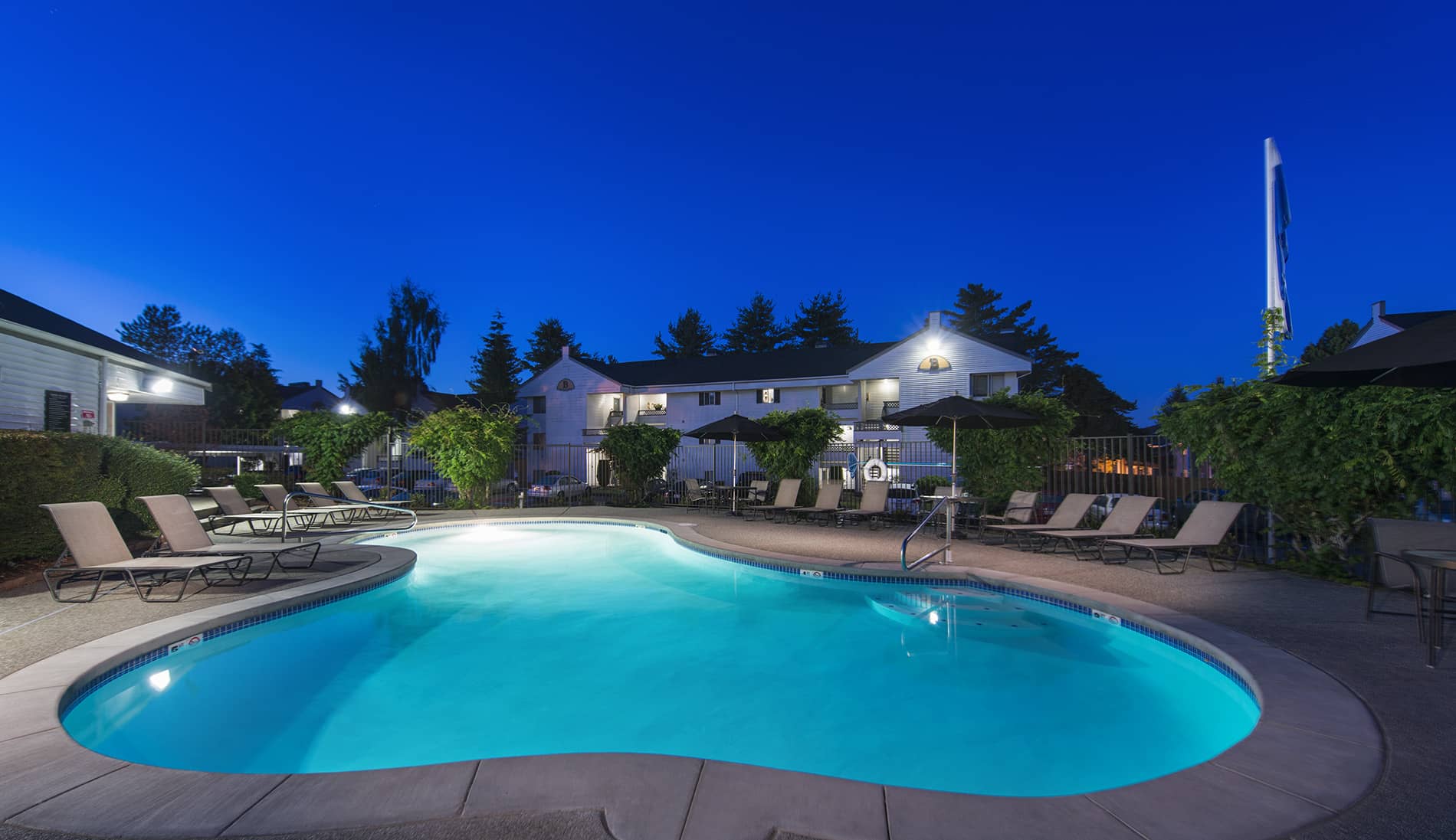 Photos and Tours of Hilltop in the Highlands Apartments Renton WA