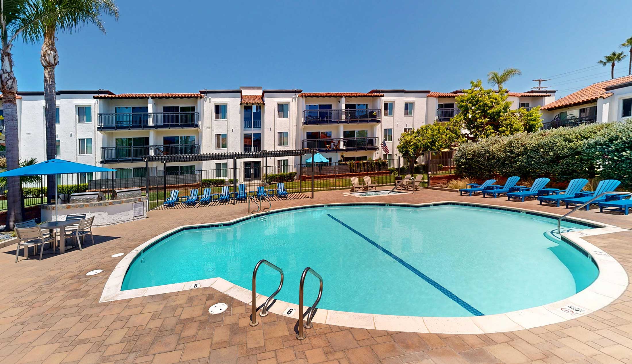 Huntington Vista pool