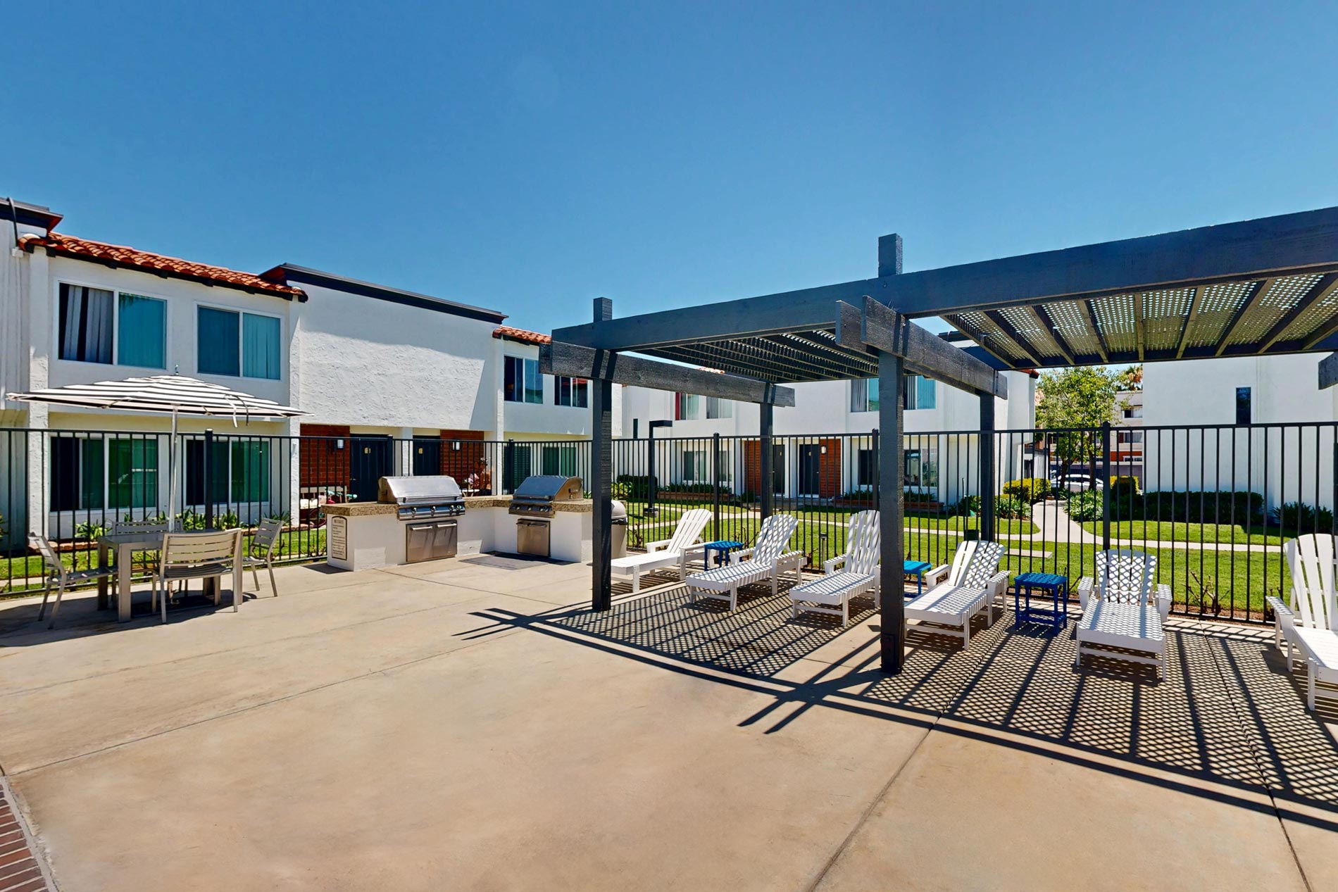 Huntington Vista Pool