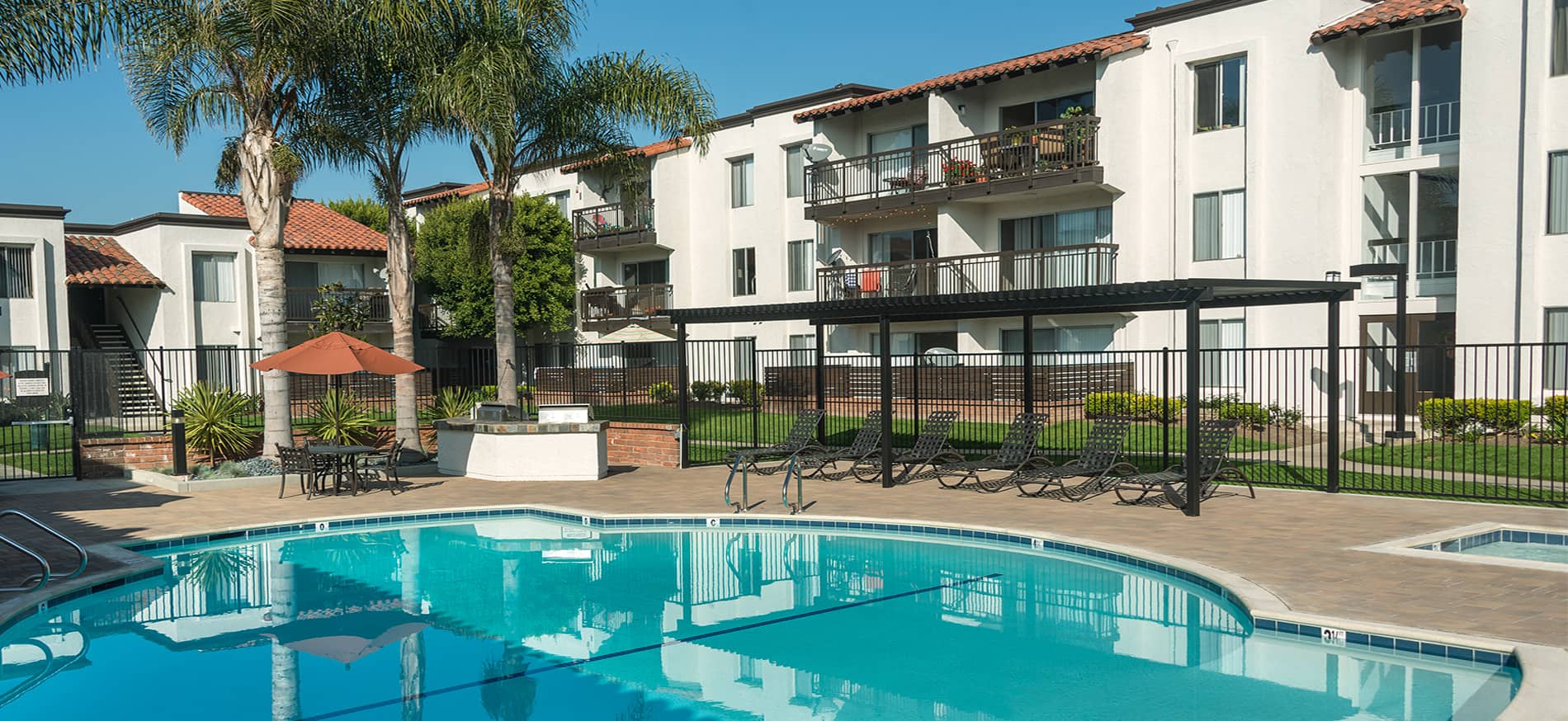 Huntington Vista Apartments in Huntington Beach CA