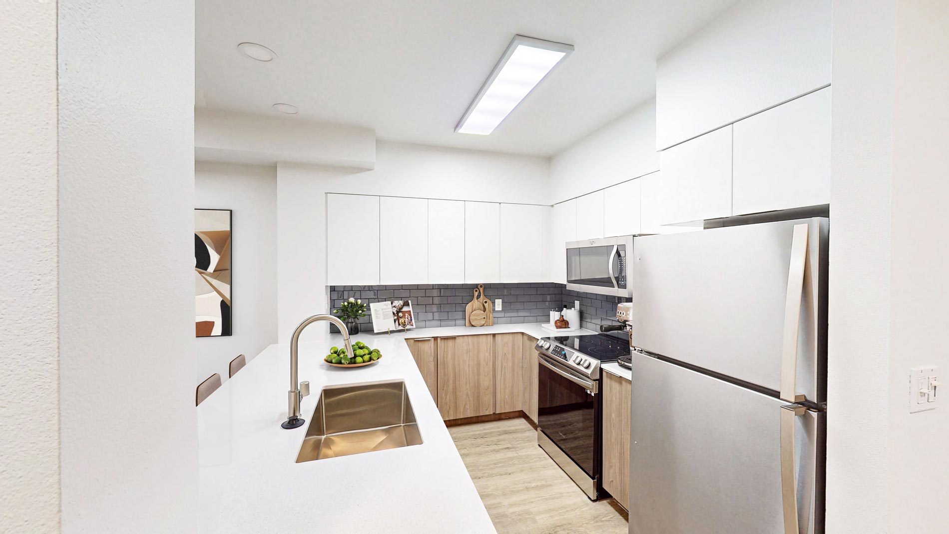 Island Square staged kitchen