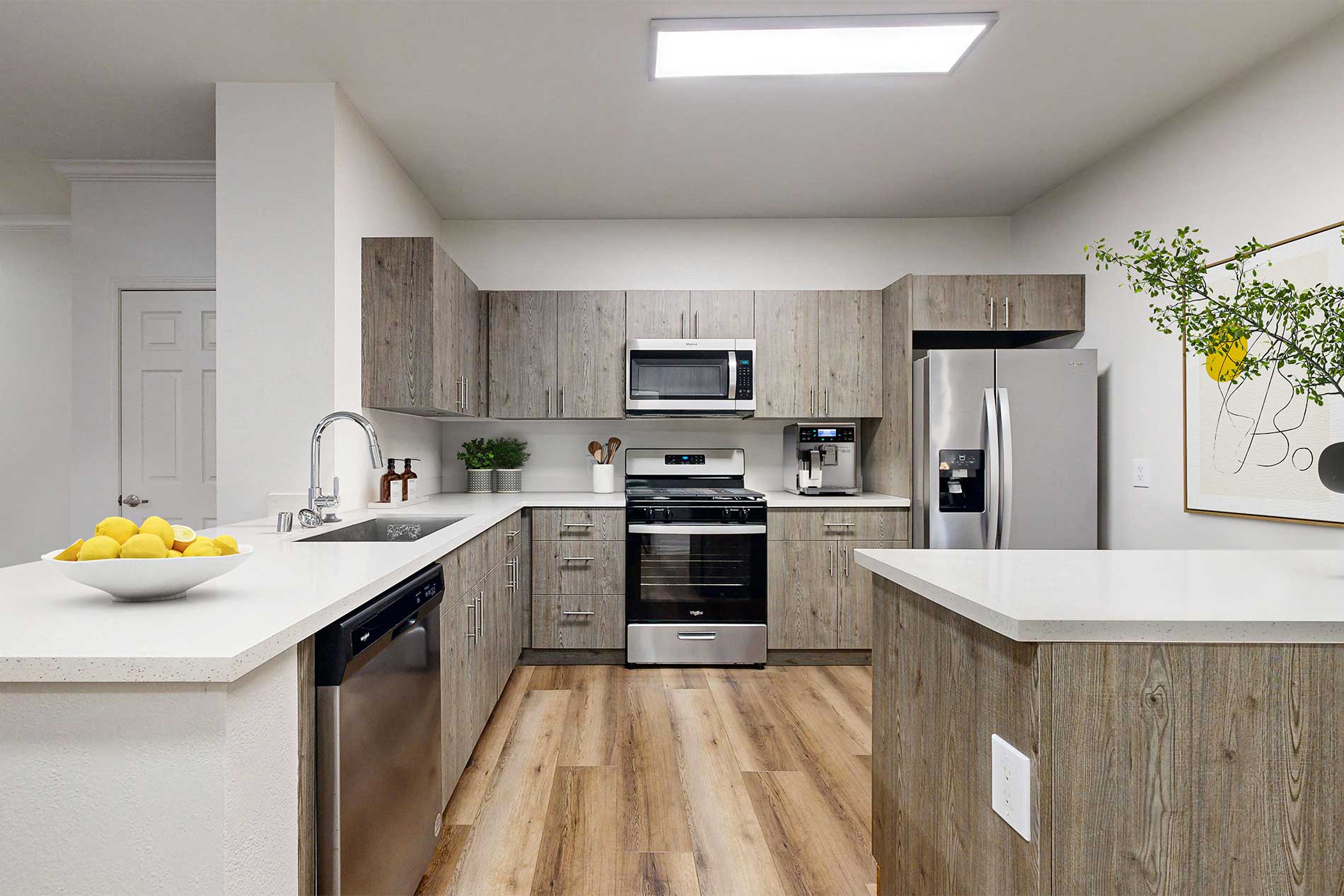 Jefferson at Marina del Rey apartment kitchen