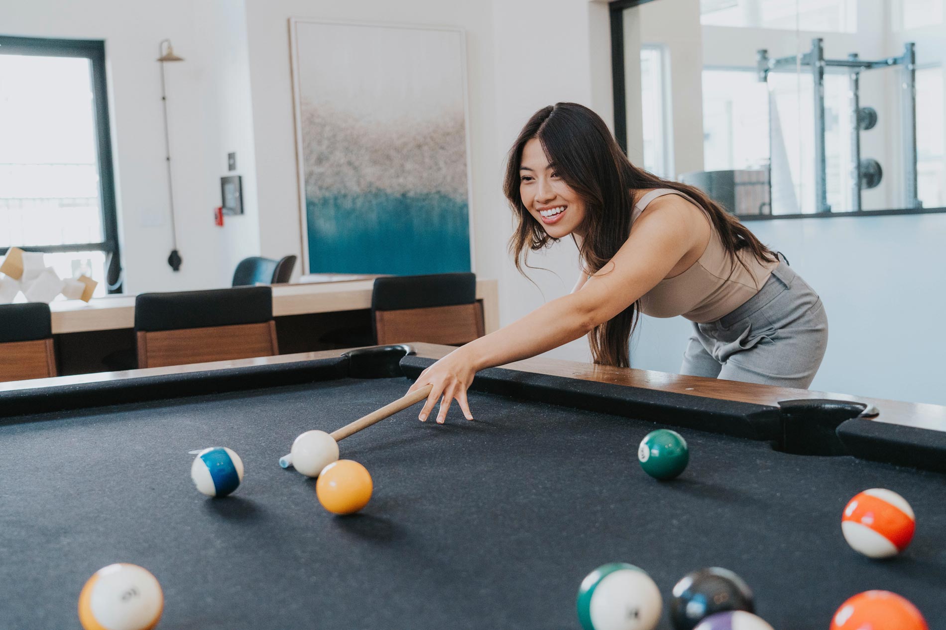 Jefferson woman plays a game of pool