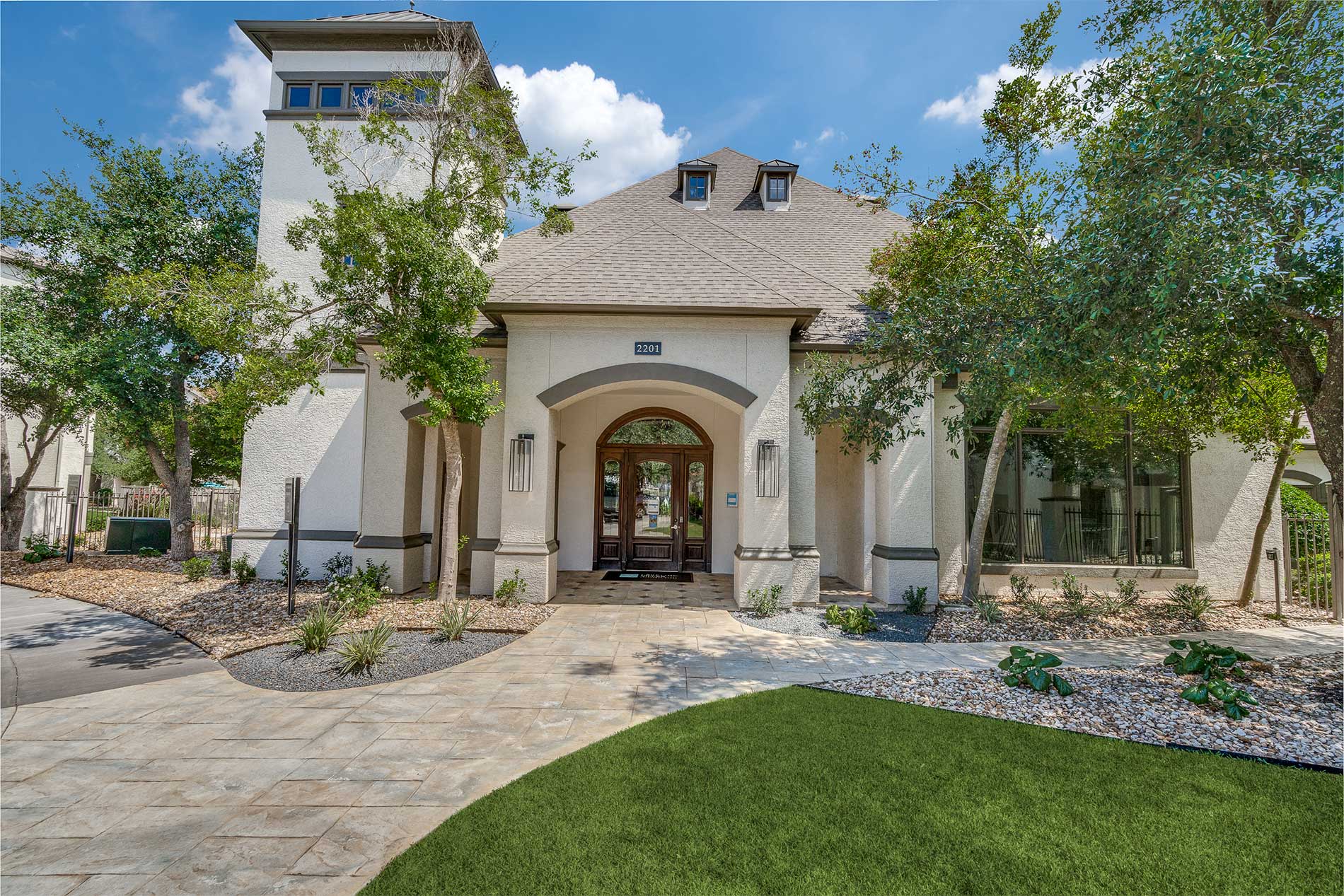 Lakeline Villas community exterior