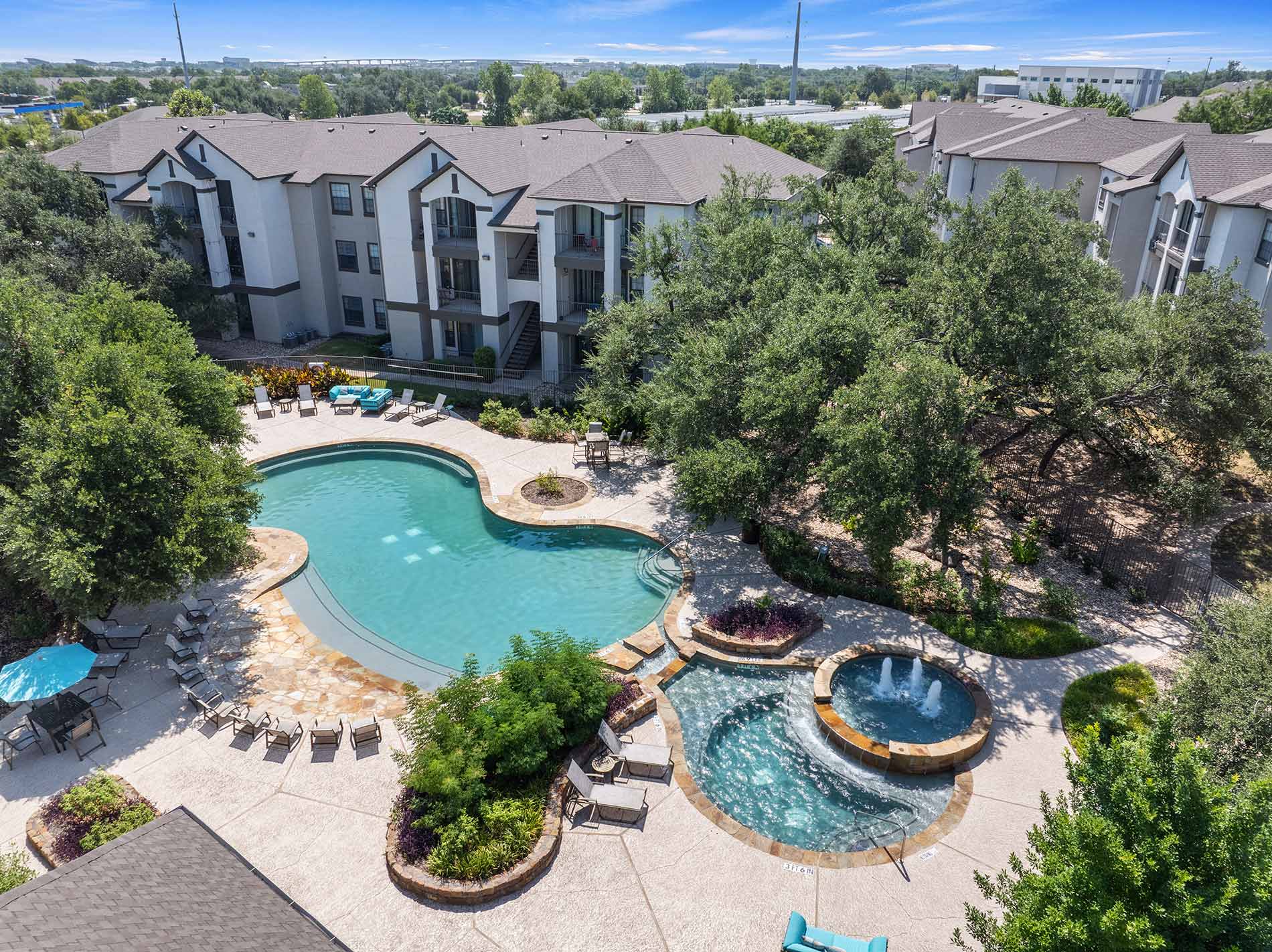 Lakeline Villas drone pool