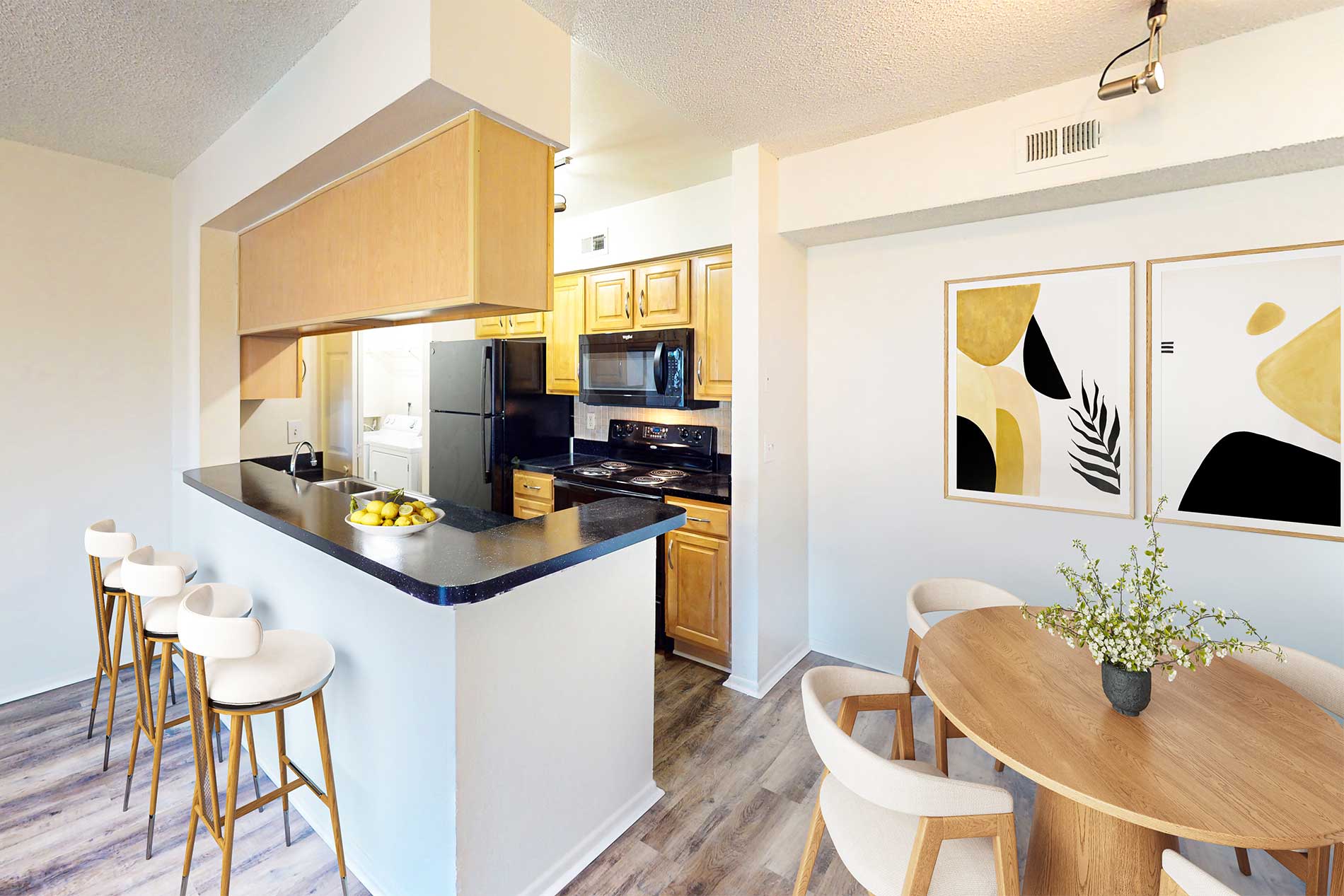 Lakewood Place apartment kitchen
