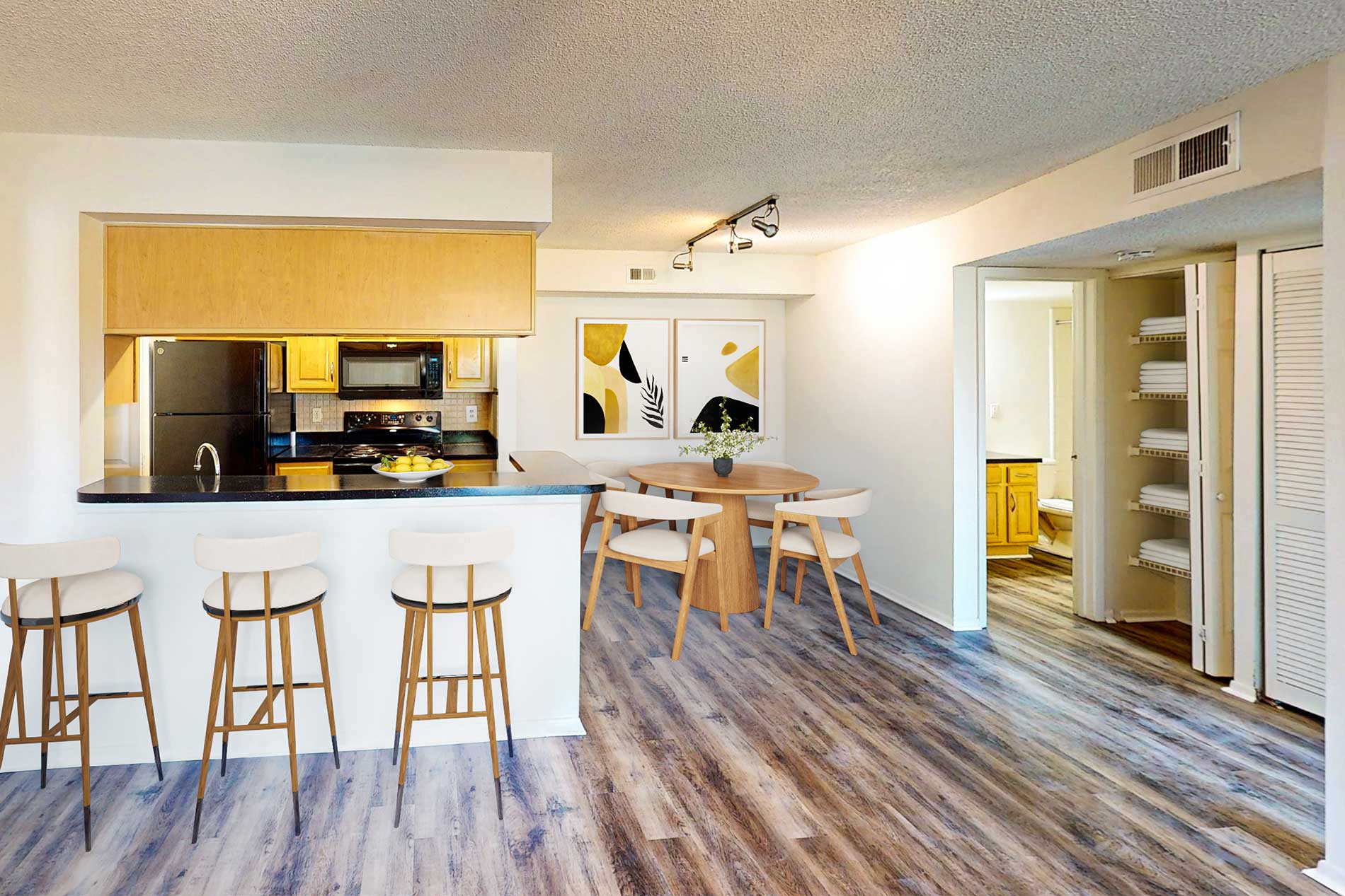 Lakewood Place apartment kitchen