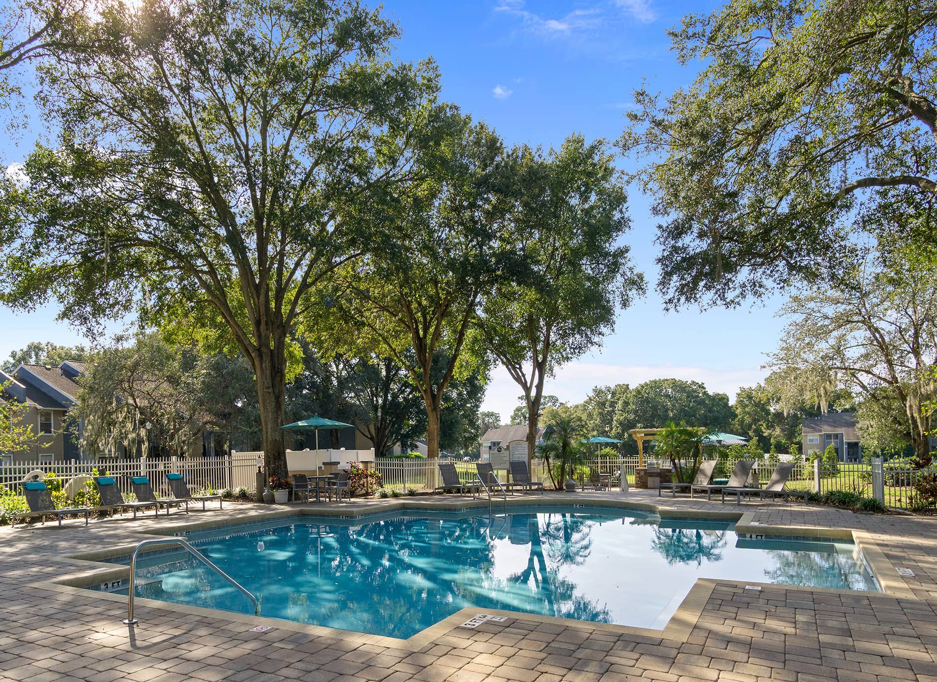Photos and Tours of Lakewood Place Brandon FL