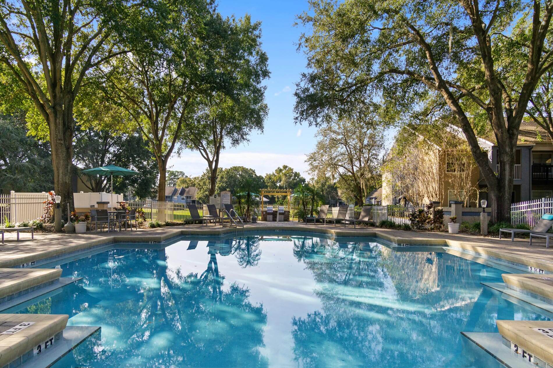 Lakewood Place pool