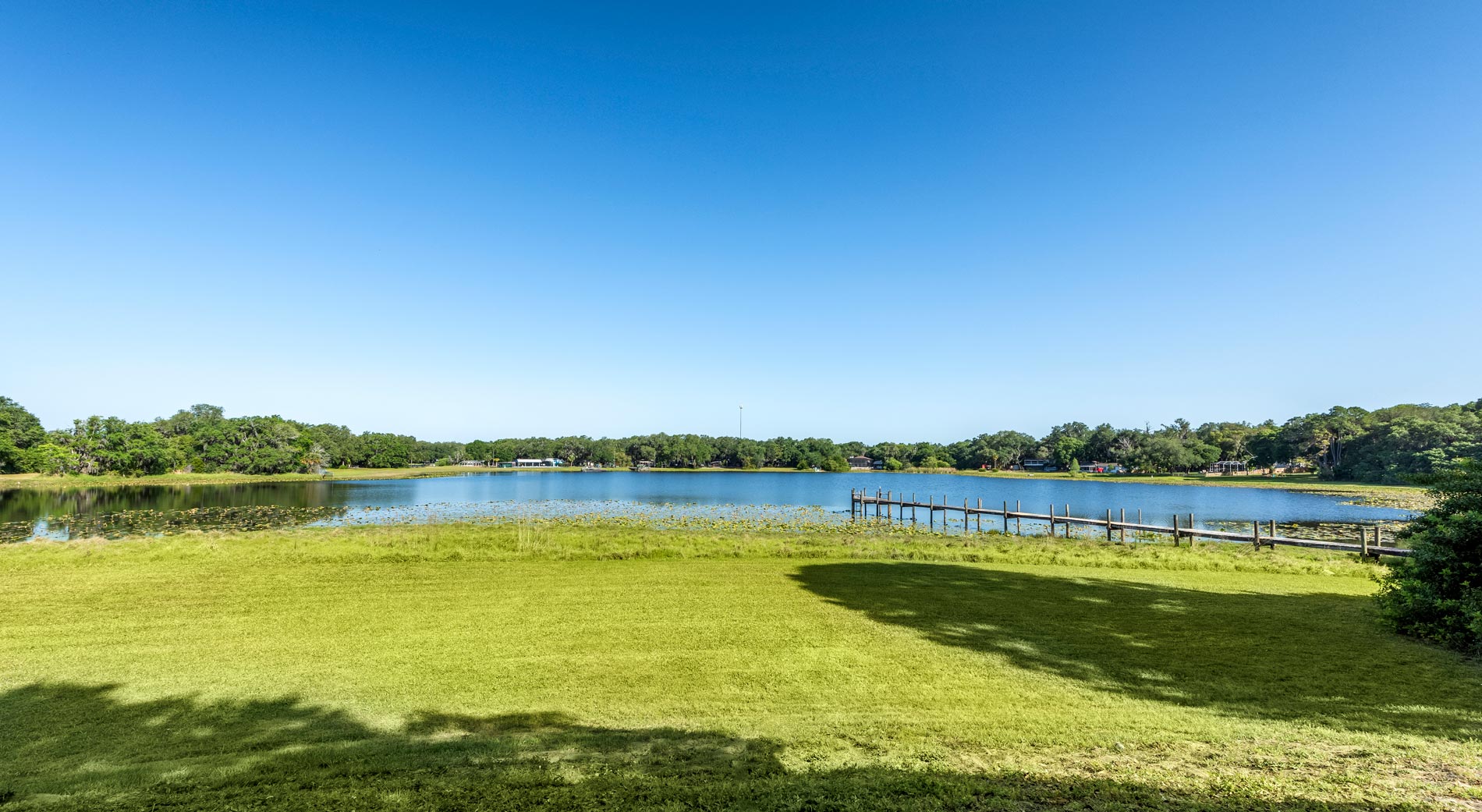 Lakewood Place Grass and Lake