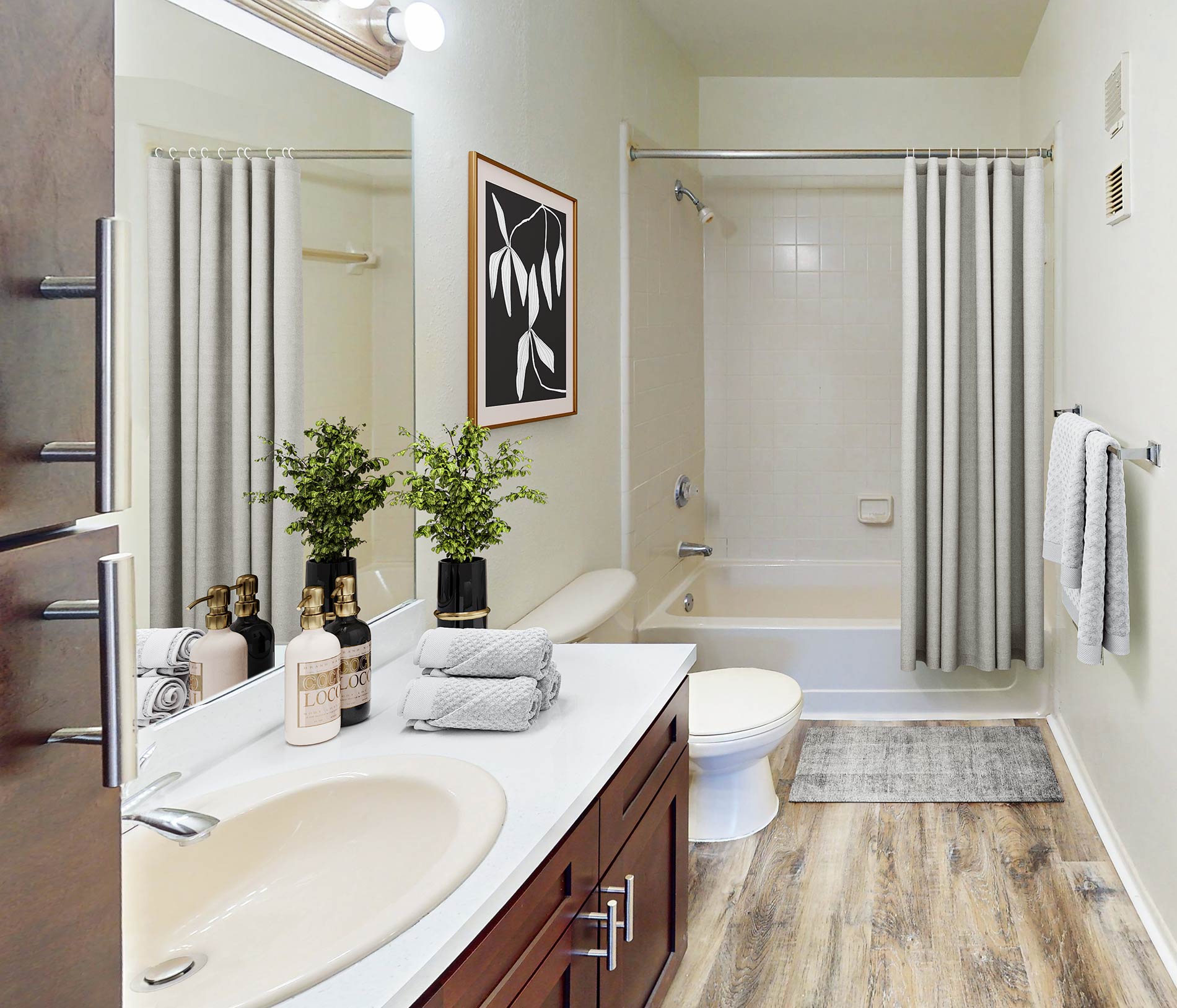 Lakewood Place staged bathroom