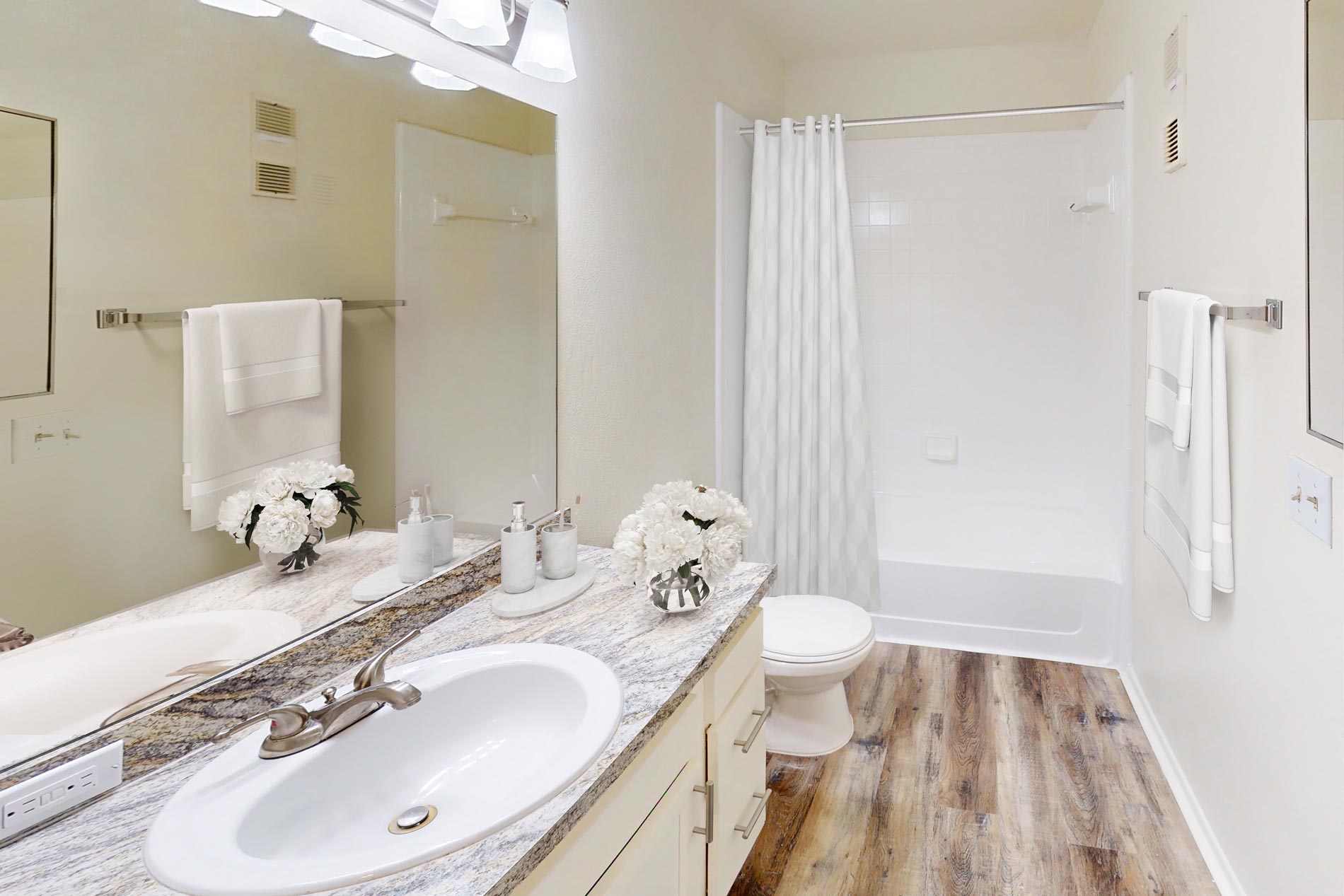 Lakewood Place staged bathroom