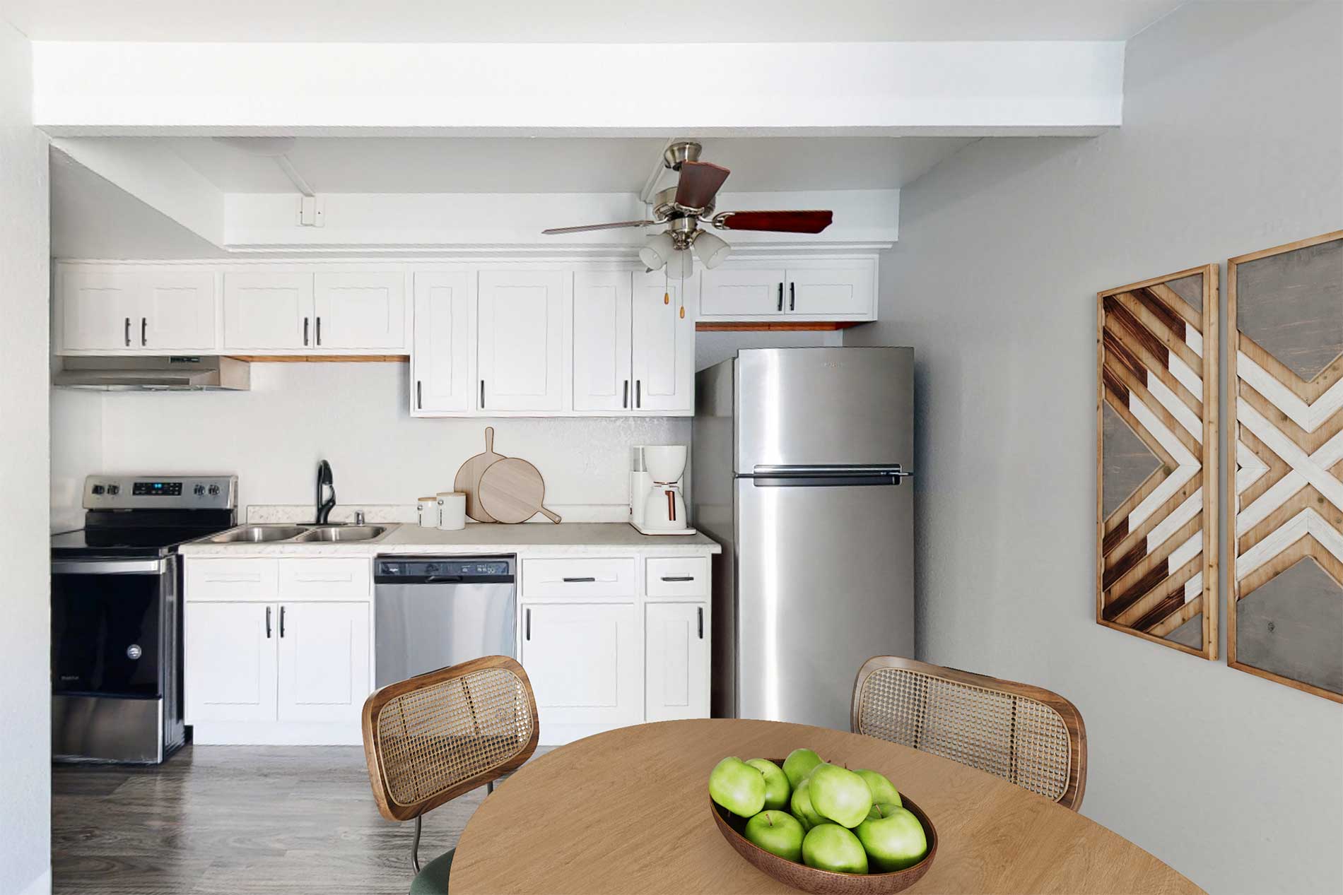 Laurel Tree apartment kitchen