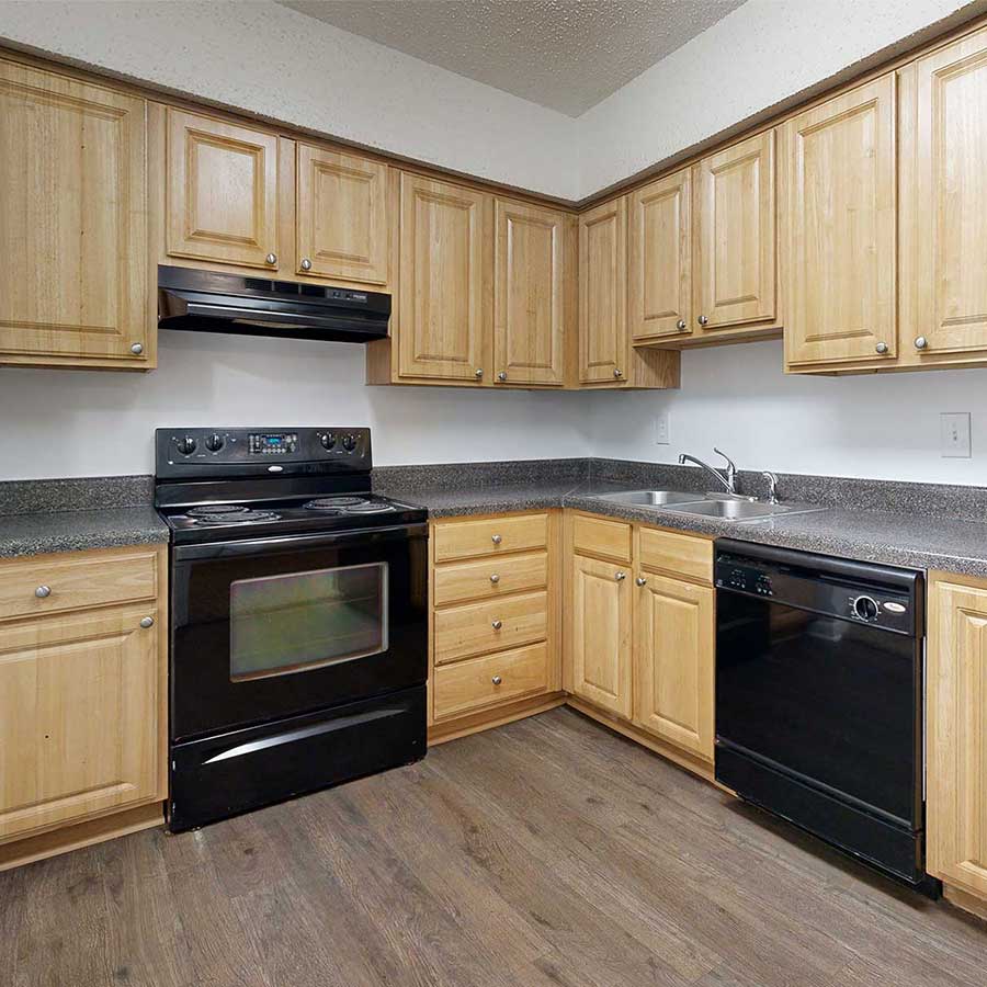 Legacy Hill oak on black finish package