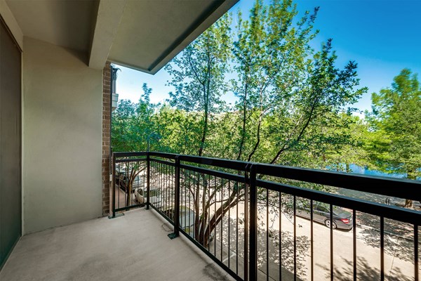 Legacy Village Apartments In Plano Tx